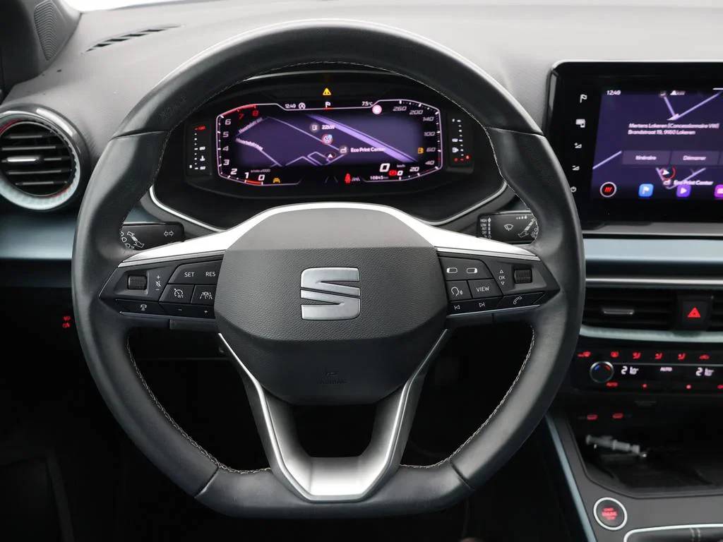 SEAT-Arona-image-19