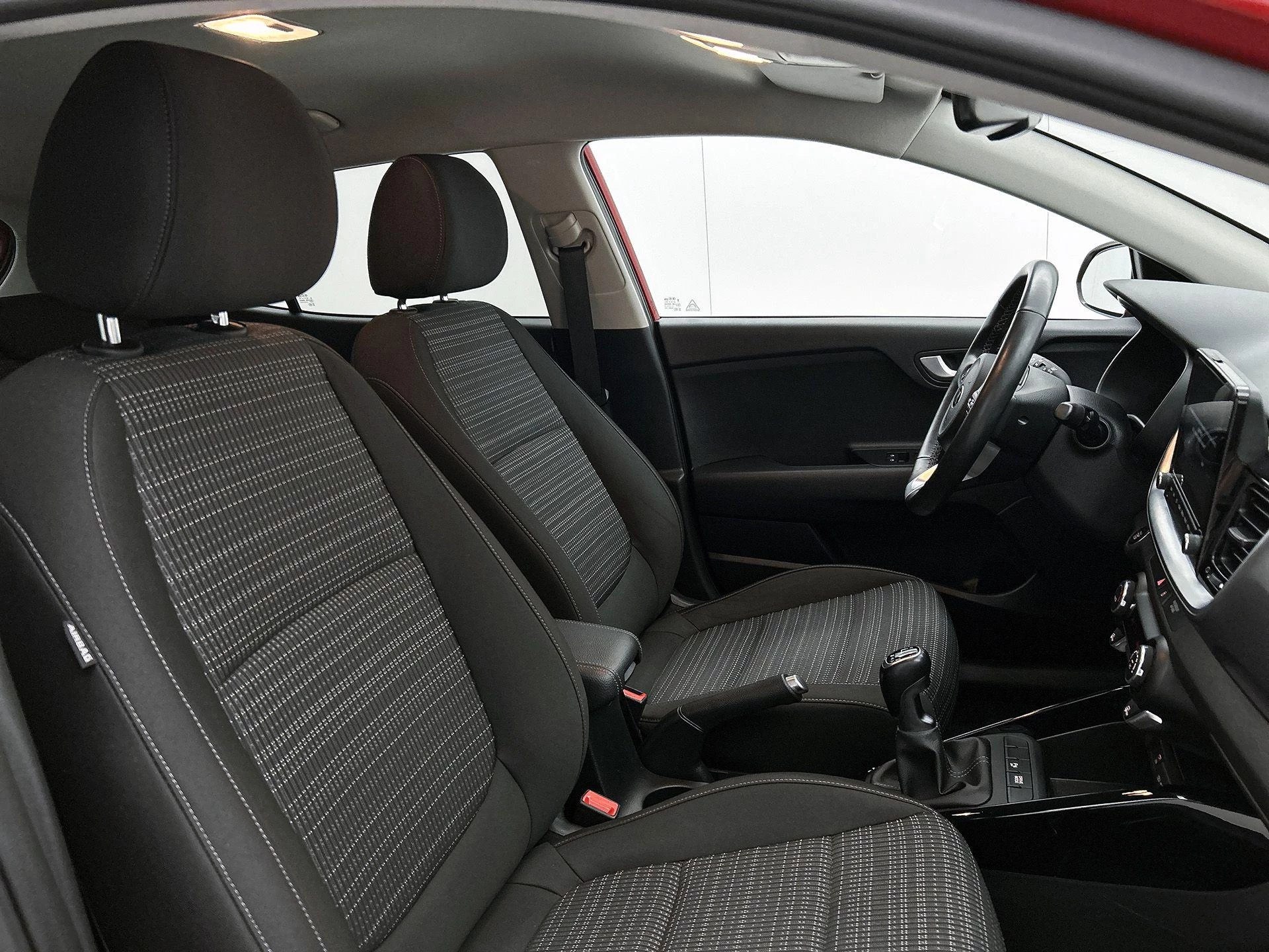 Kia-Stonic-image-32