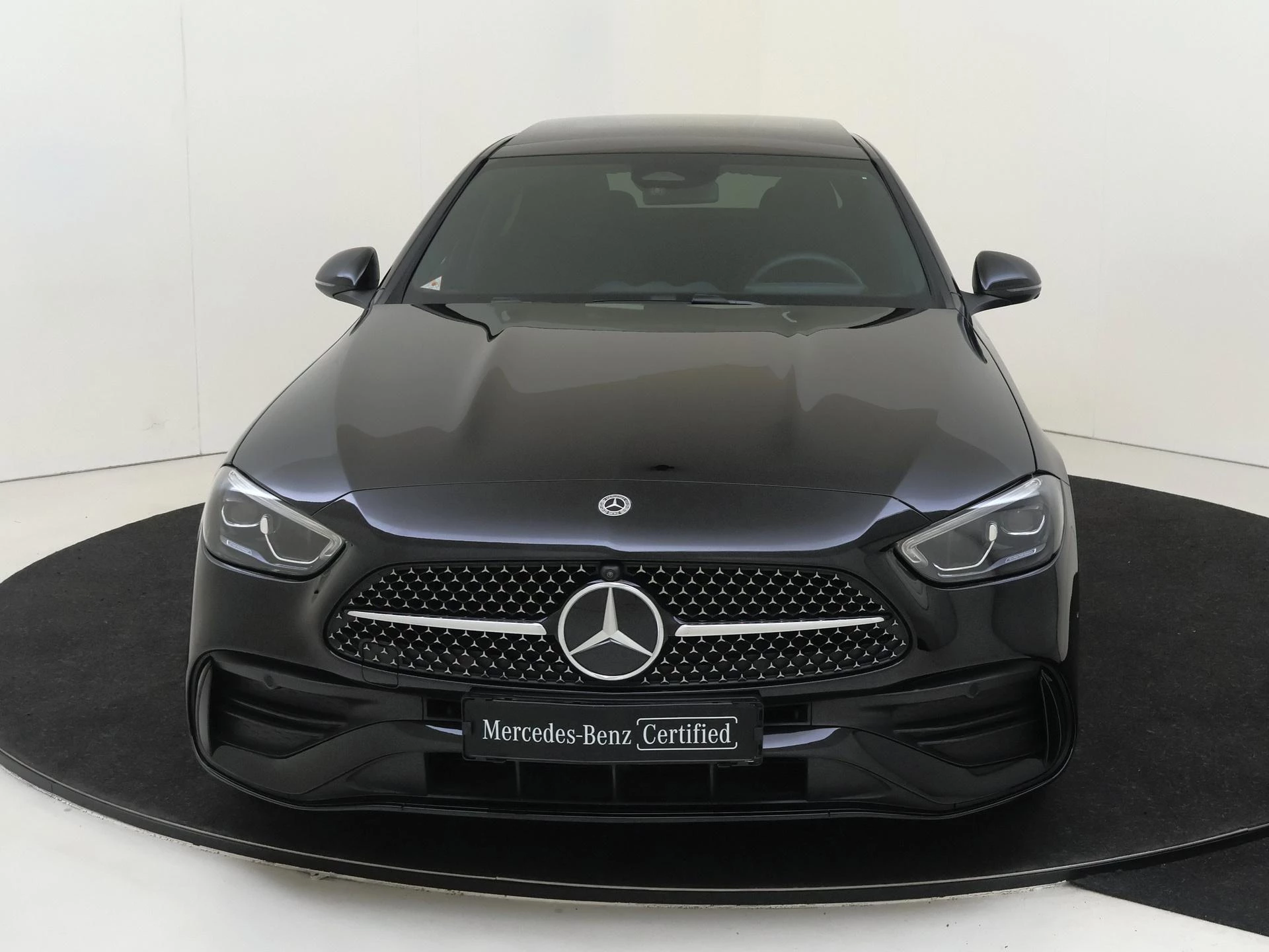 Mercedes-Benz-C-Klasse-image-5