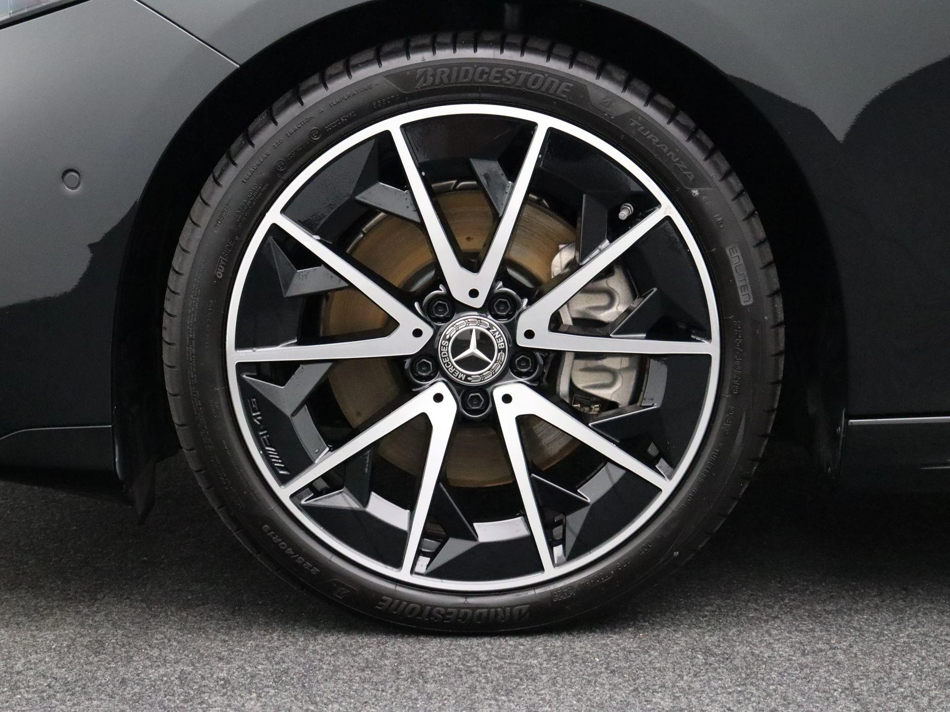 Mercedes-Benz-CLA-image-6