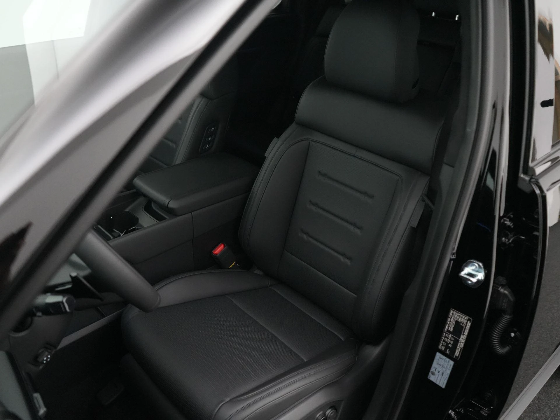 Hyundai-Santa Fe-image-7