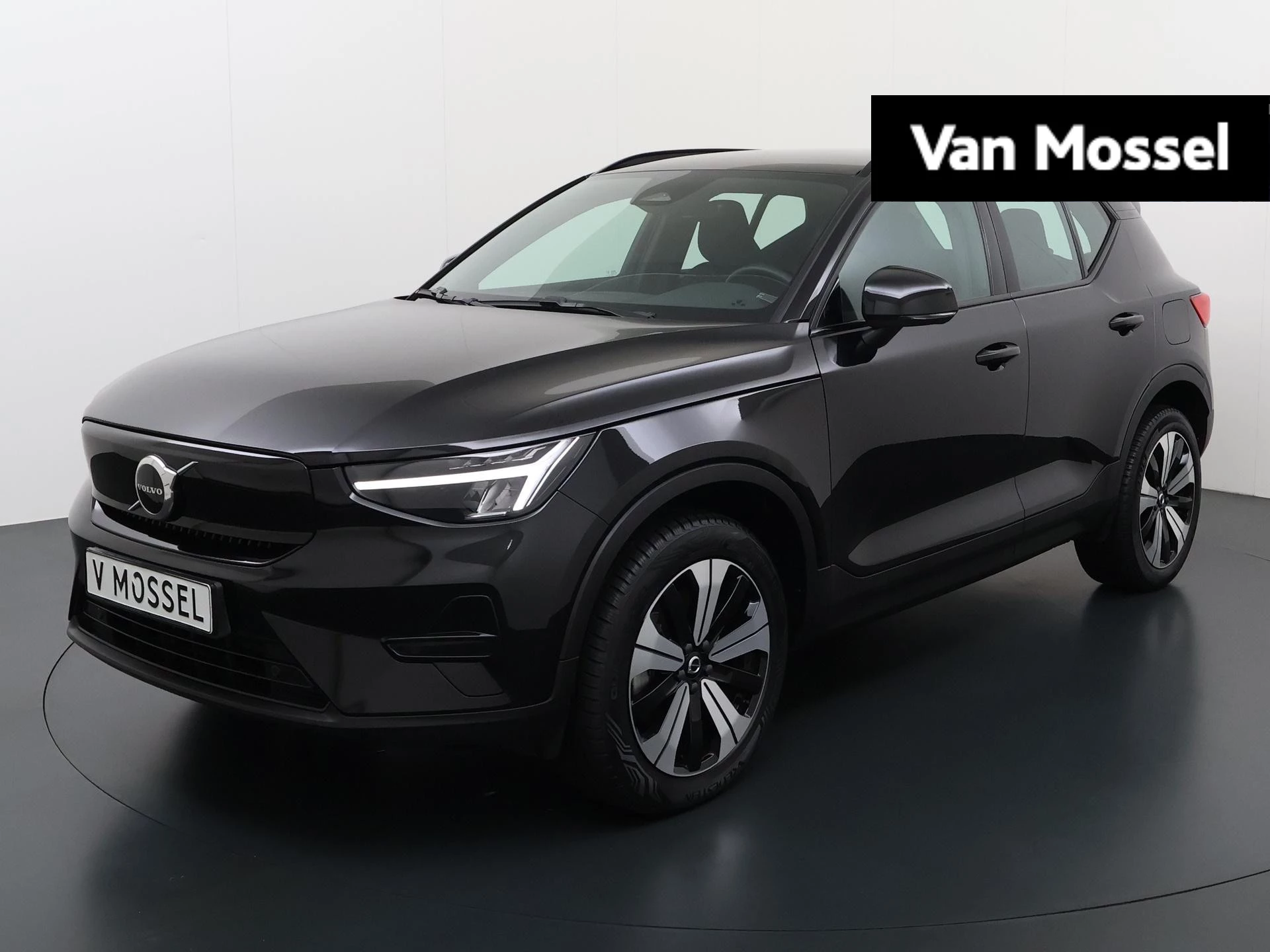 Volvo-XC40-image-0