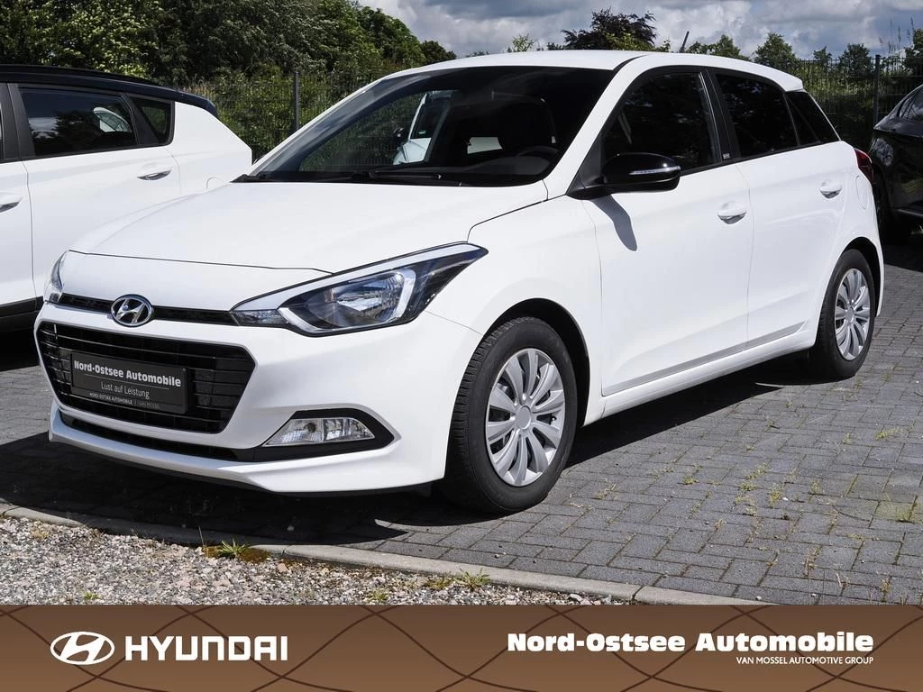 Hyundai i20 1.2 PASSION KLIMA SITZHEIZUNG ISOFIX