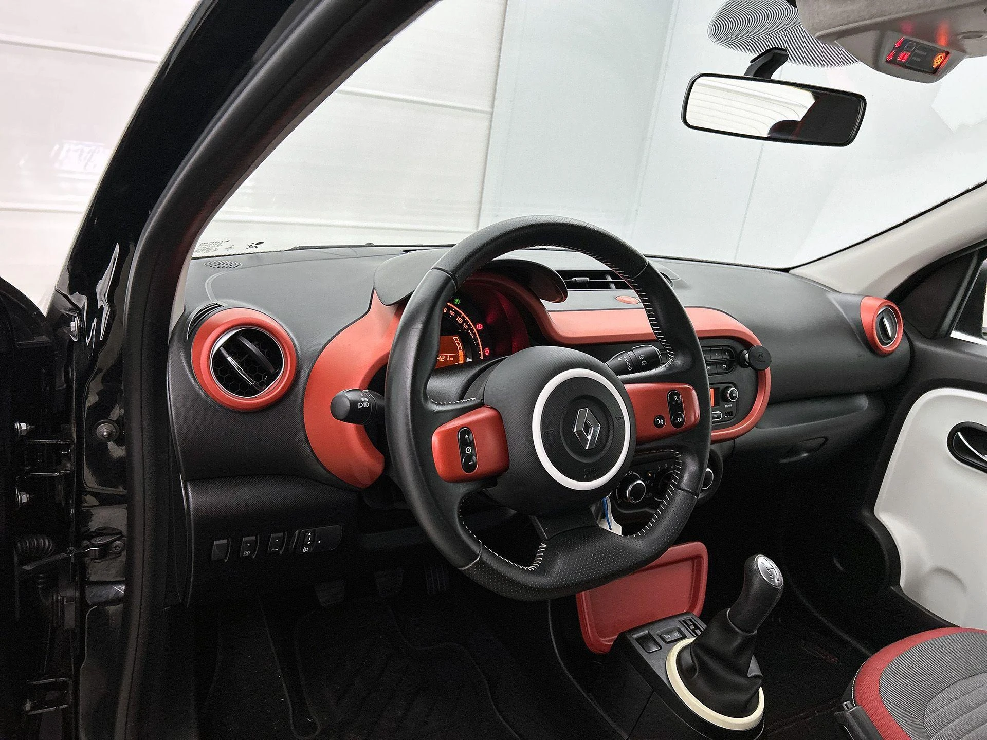 Renault-Twingo-image-11