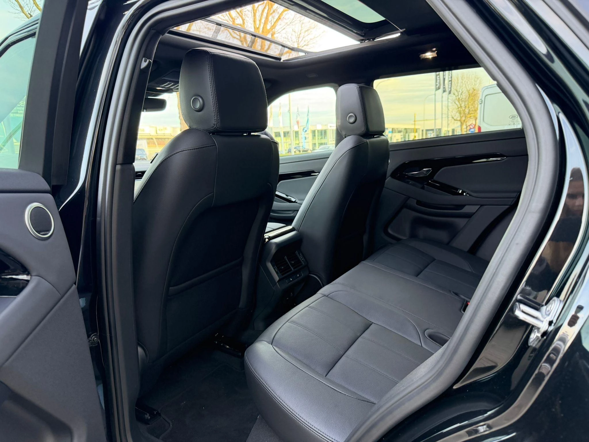 Land Rover Range Rover Evoque P270e Dynamic SE AWD Auto. 26MY