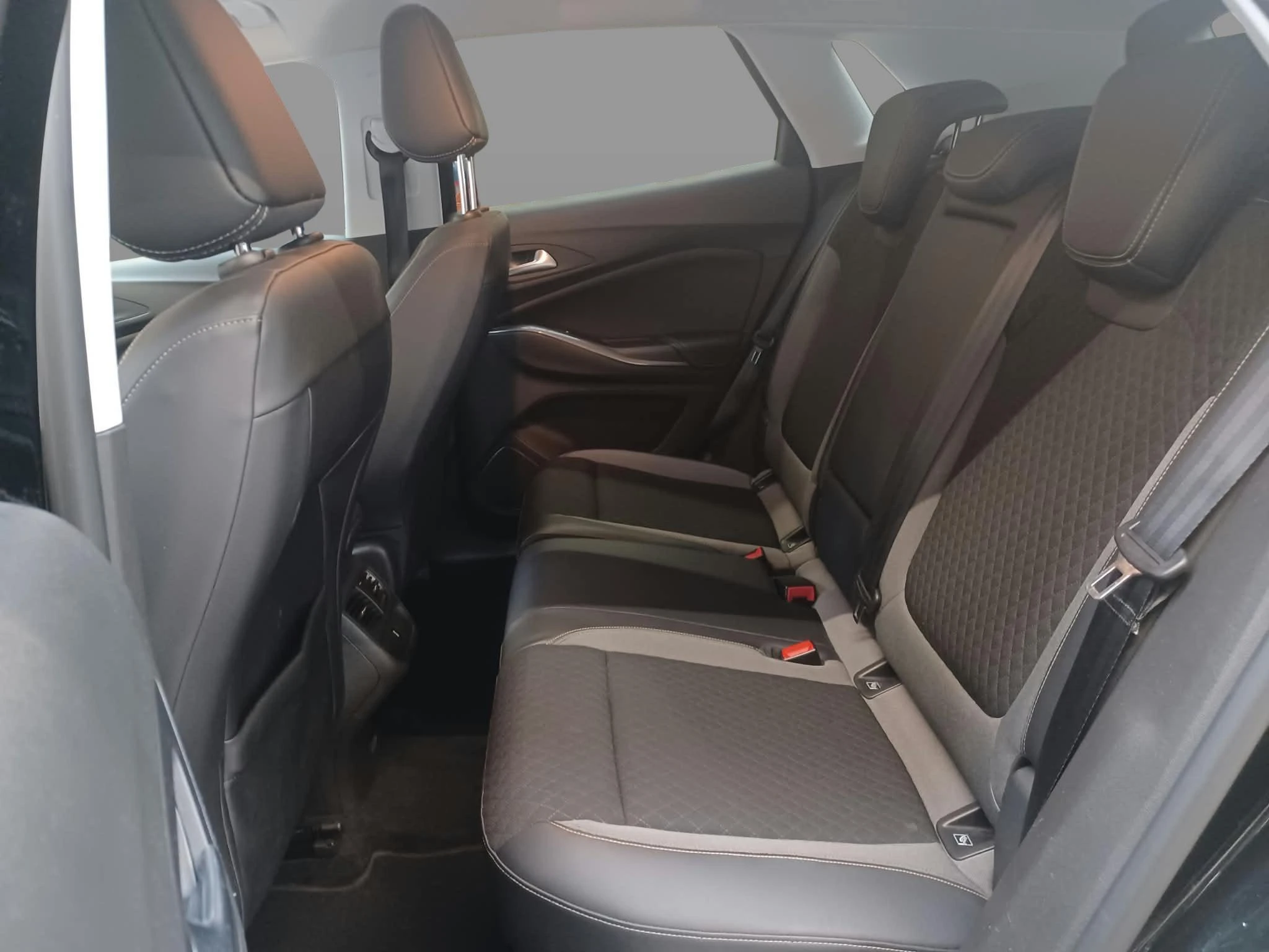 Opel-Grandland X-image-7