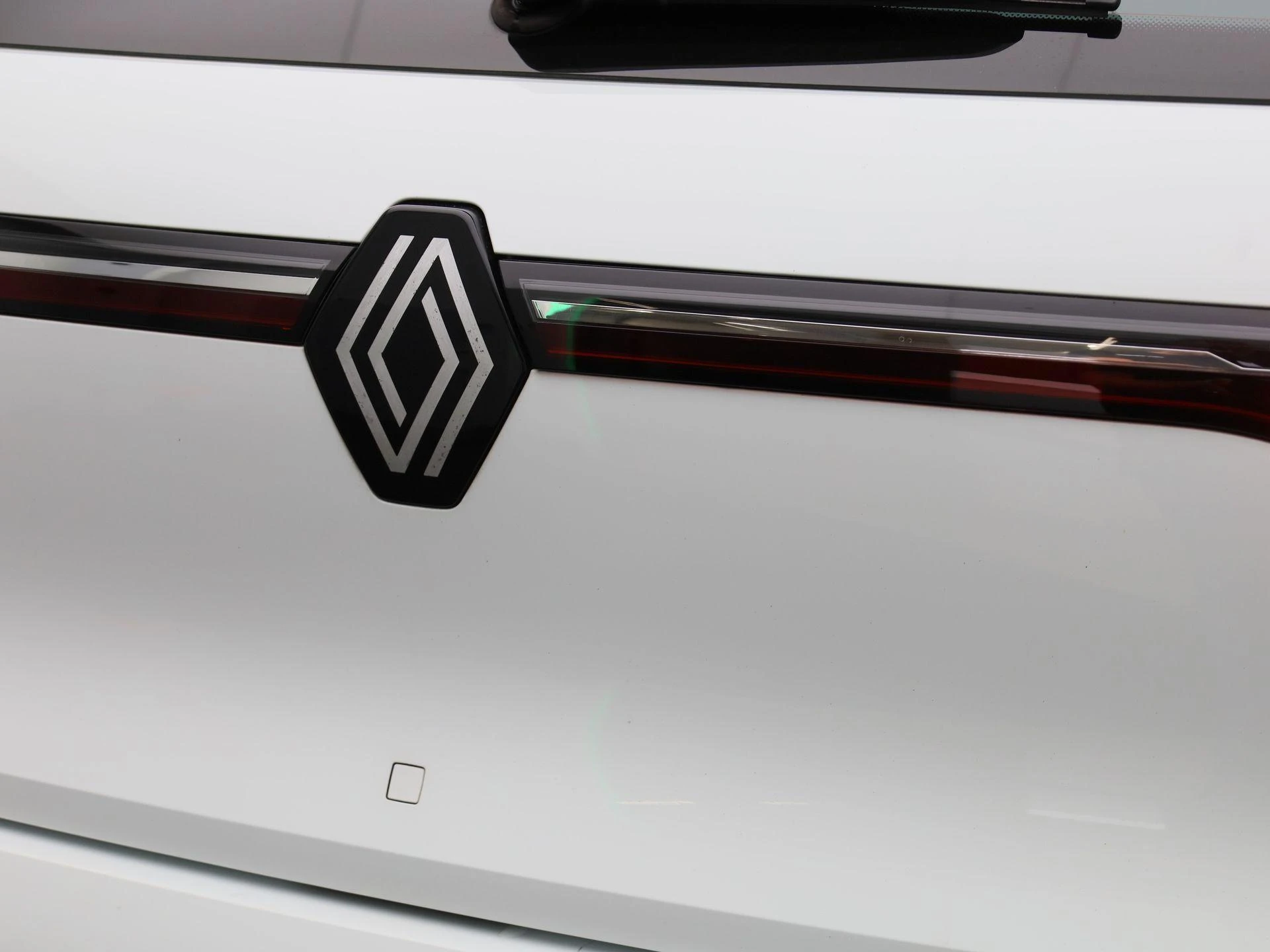 Renault-Megane E-Tech-image-38