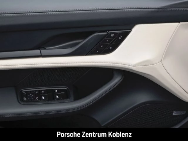 Porsche Taycan 4 Black Edition black edition
