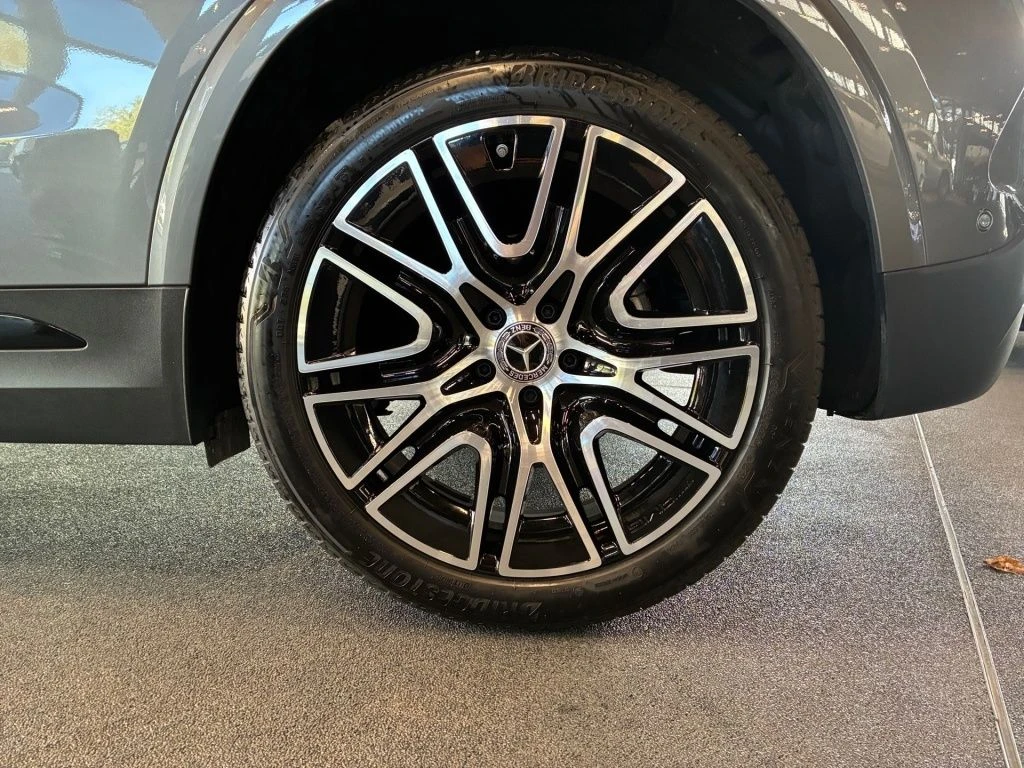 Mercedes-Benz-GLA 200-image-19