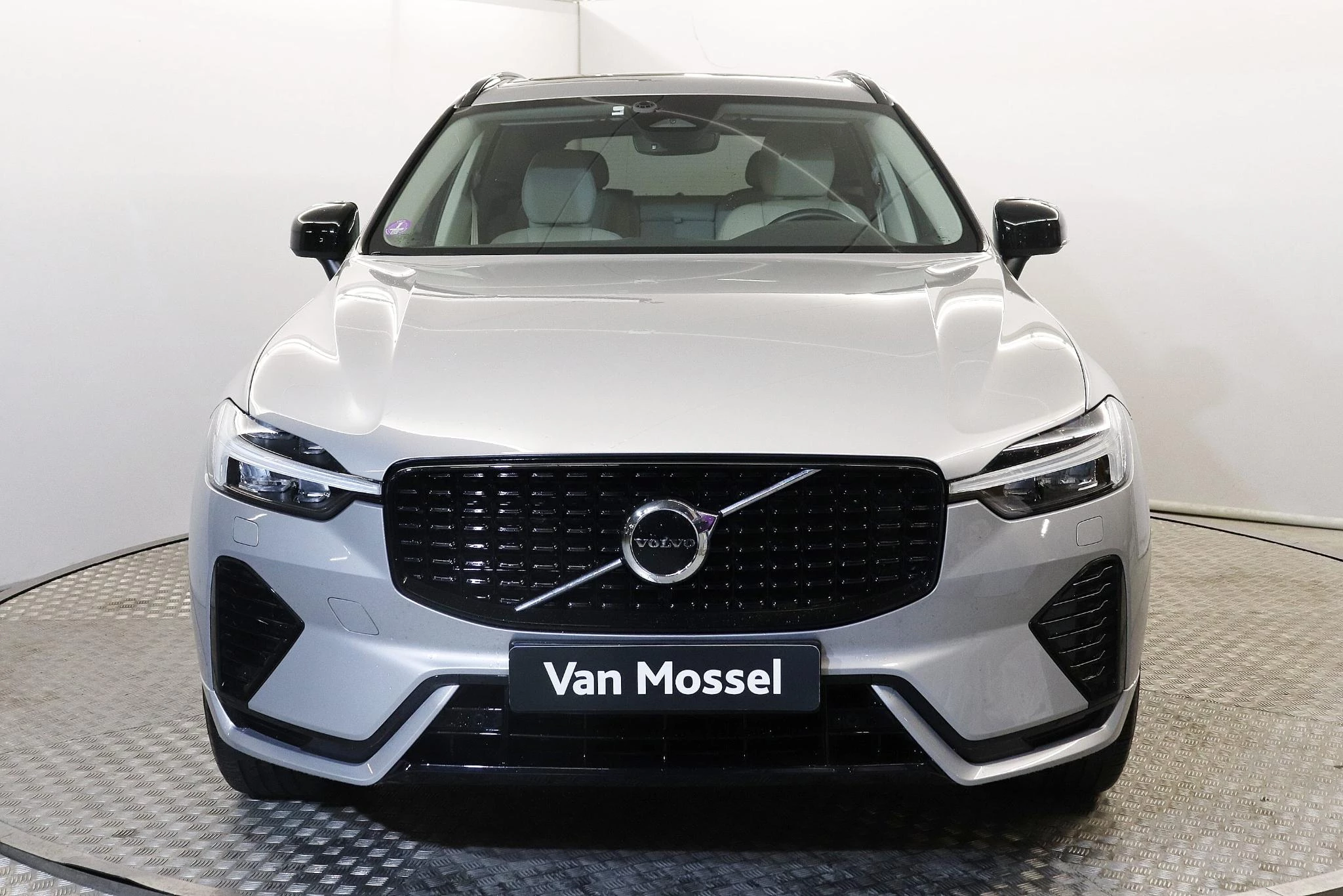 Volvo-XC60-image-1