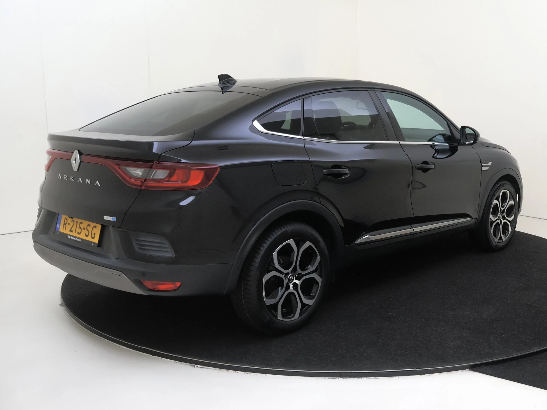 Renault-Arkana-image-3