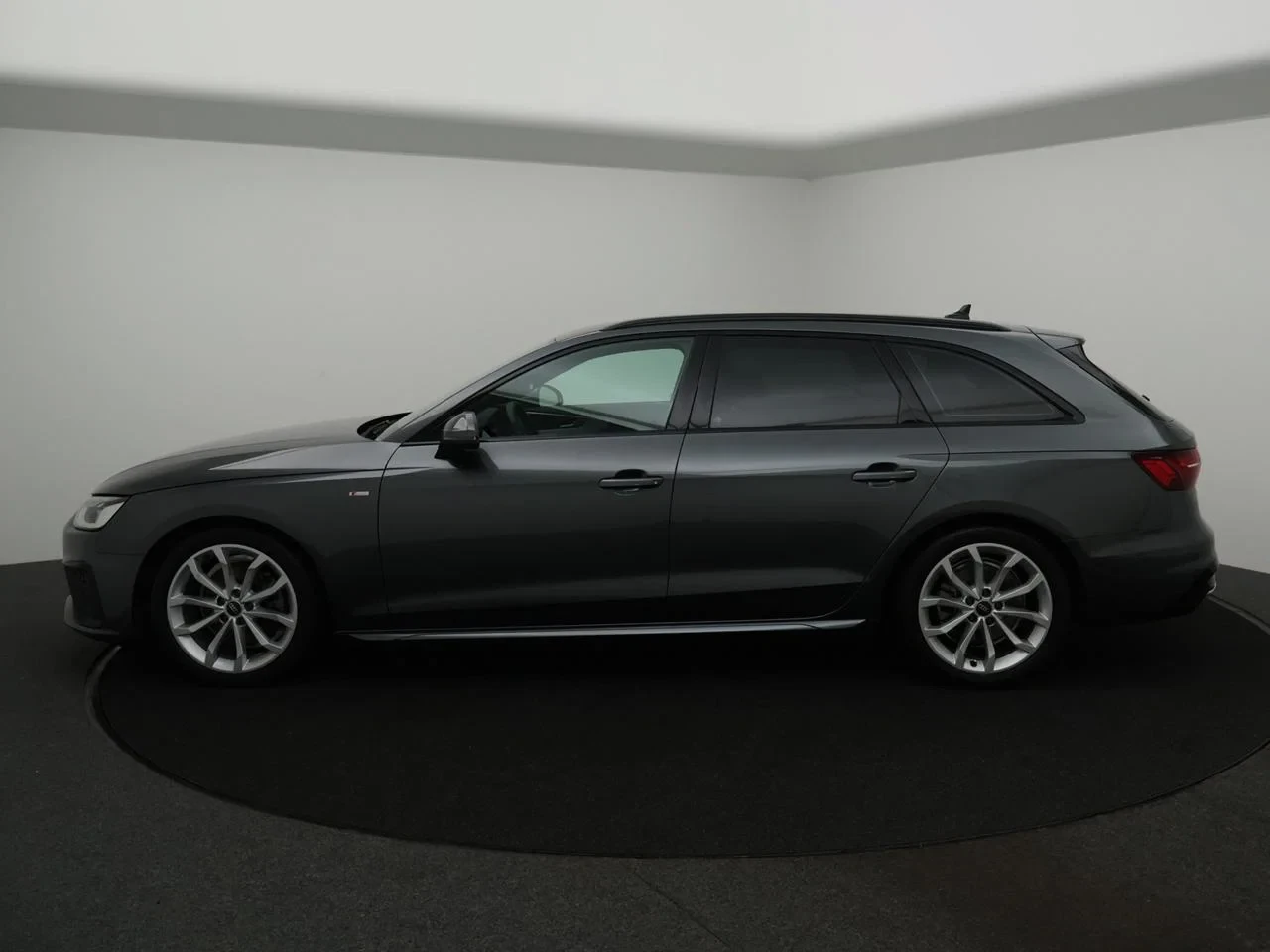 Audi-A4-image-14