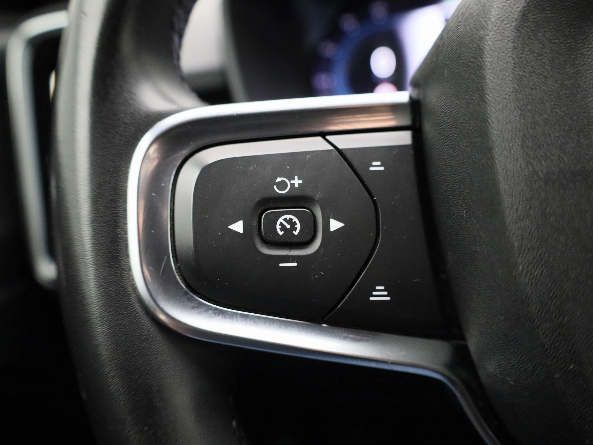 Volvo XC40 Recharge Core