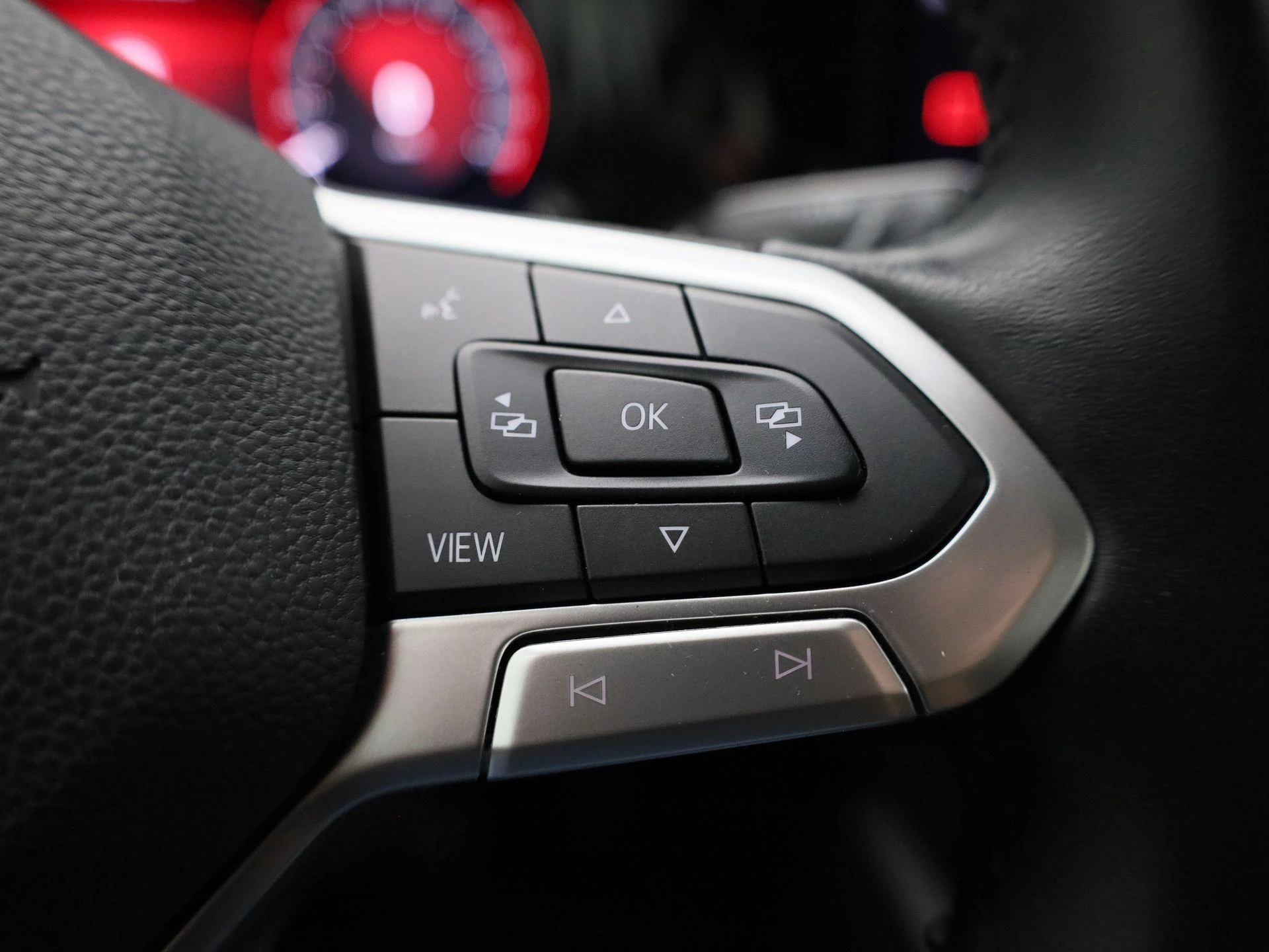 Volkswagen-Golf-image-15