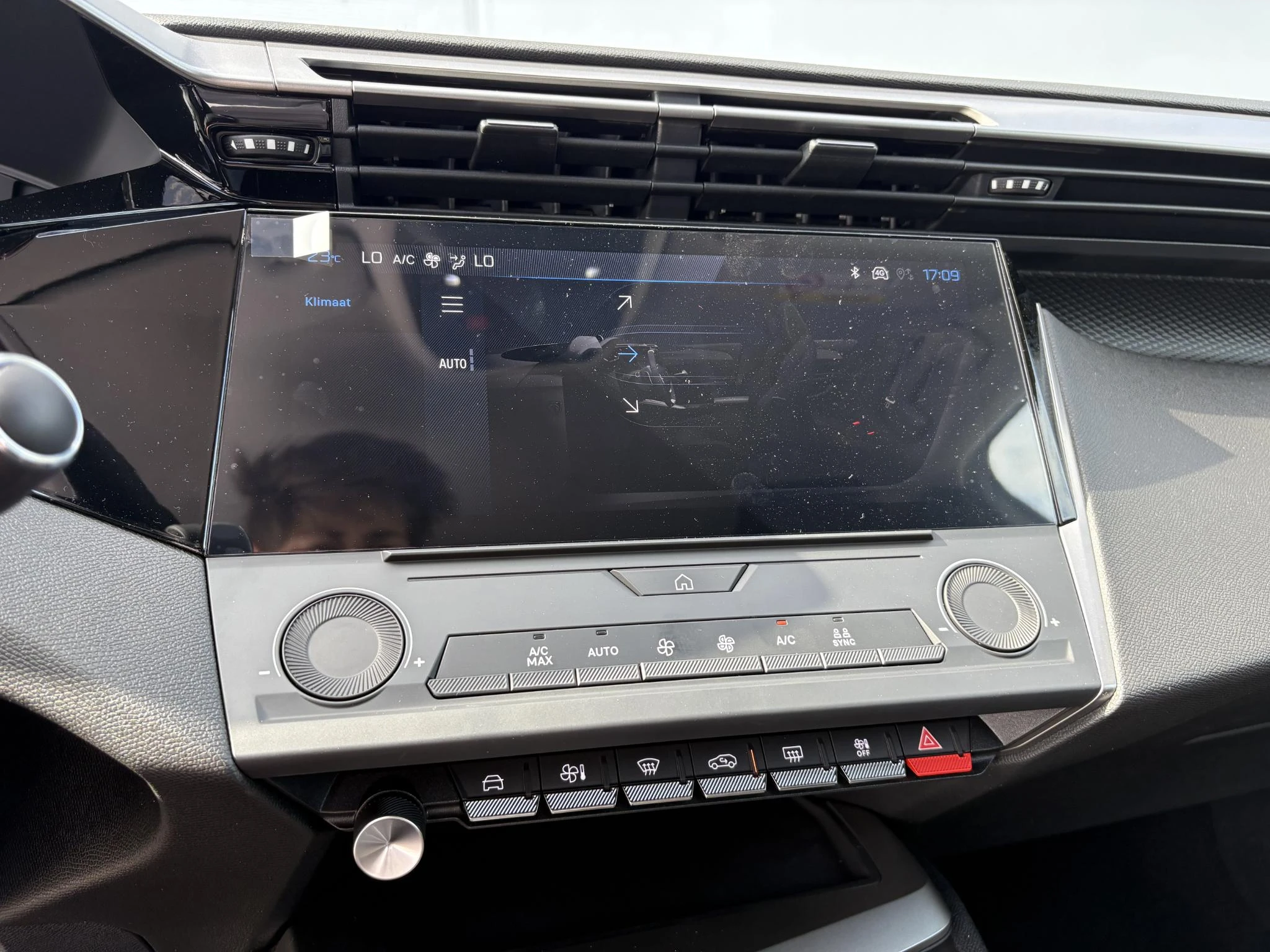Peugeot-308-image-17