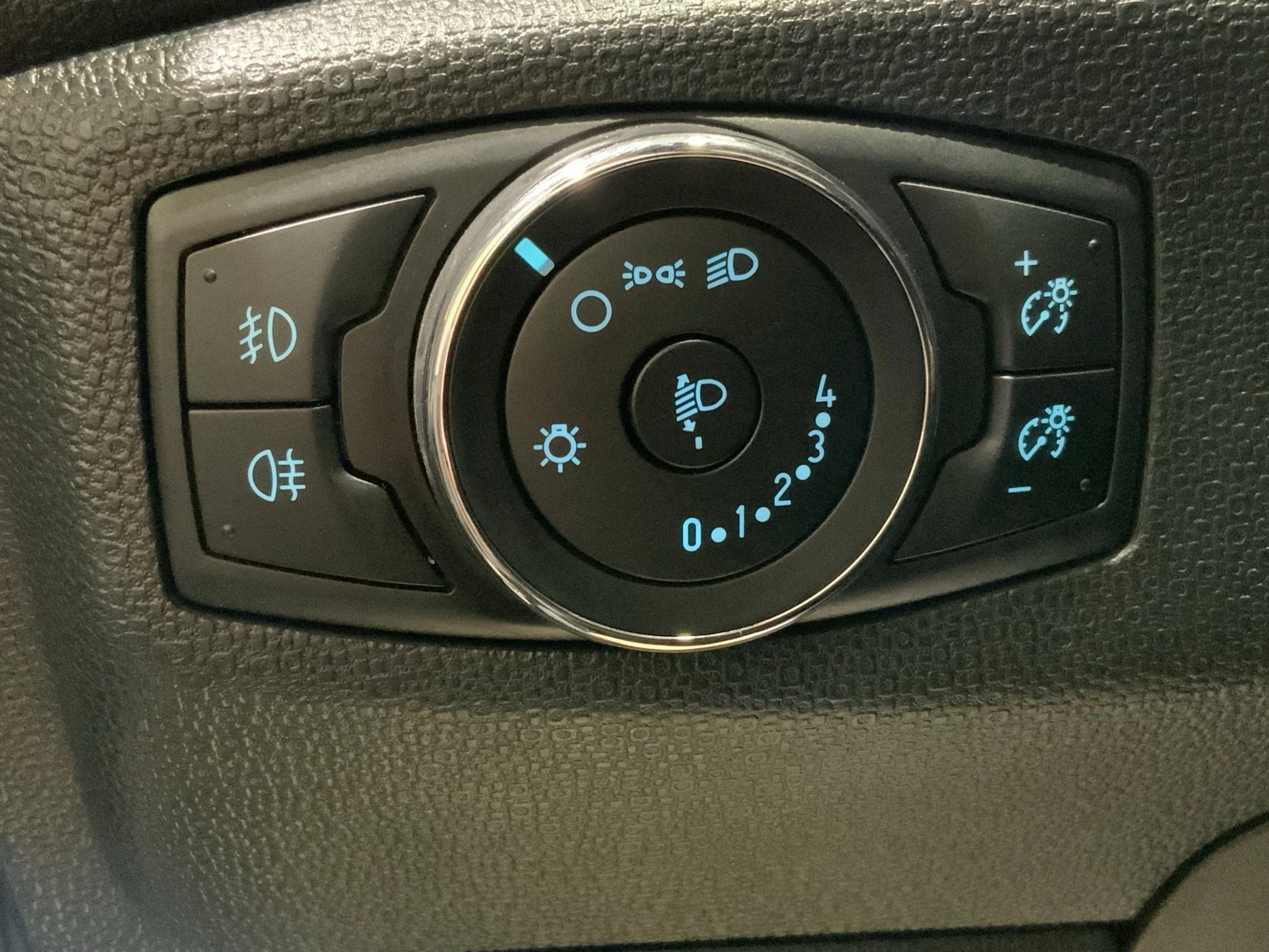 Ford-EcoSport-image-19