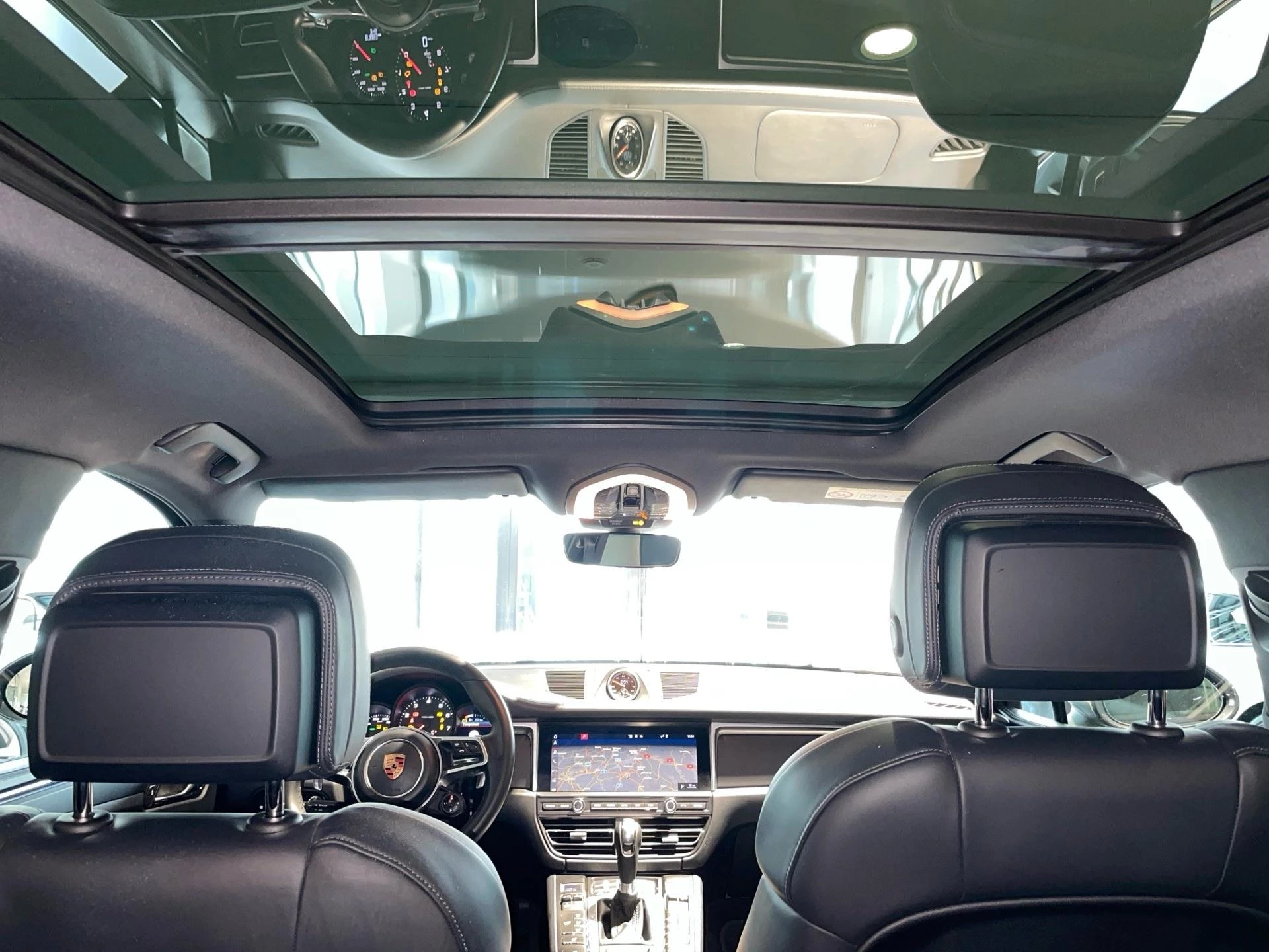 Porsche-Macan-image-13