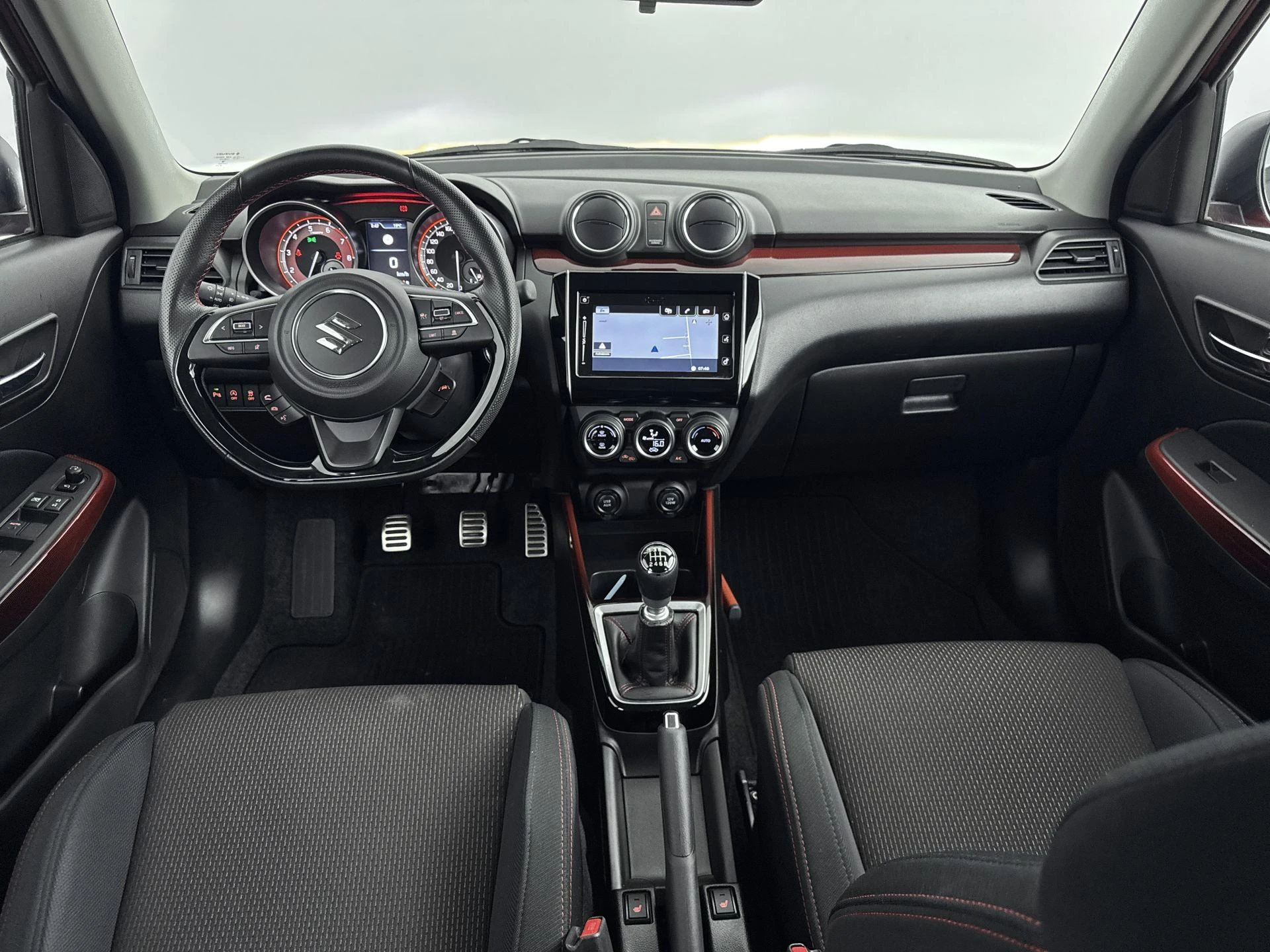 Suzuki-Swift-image-14
