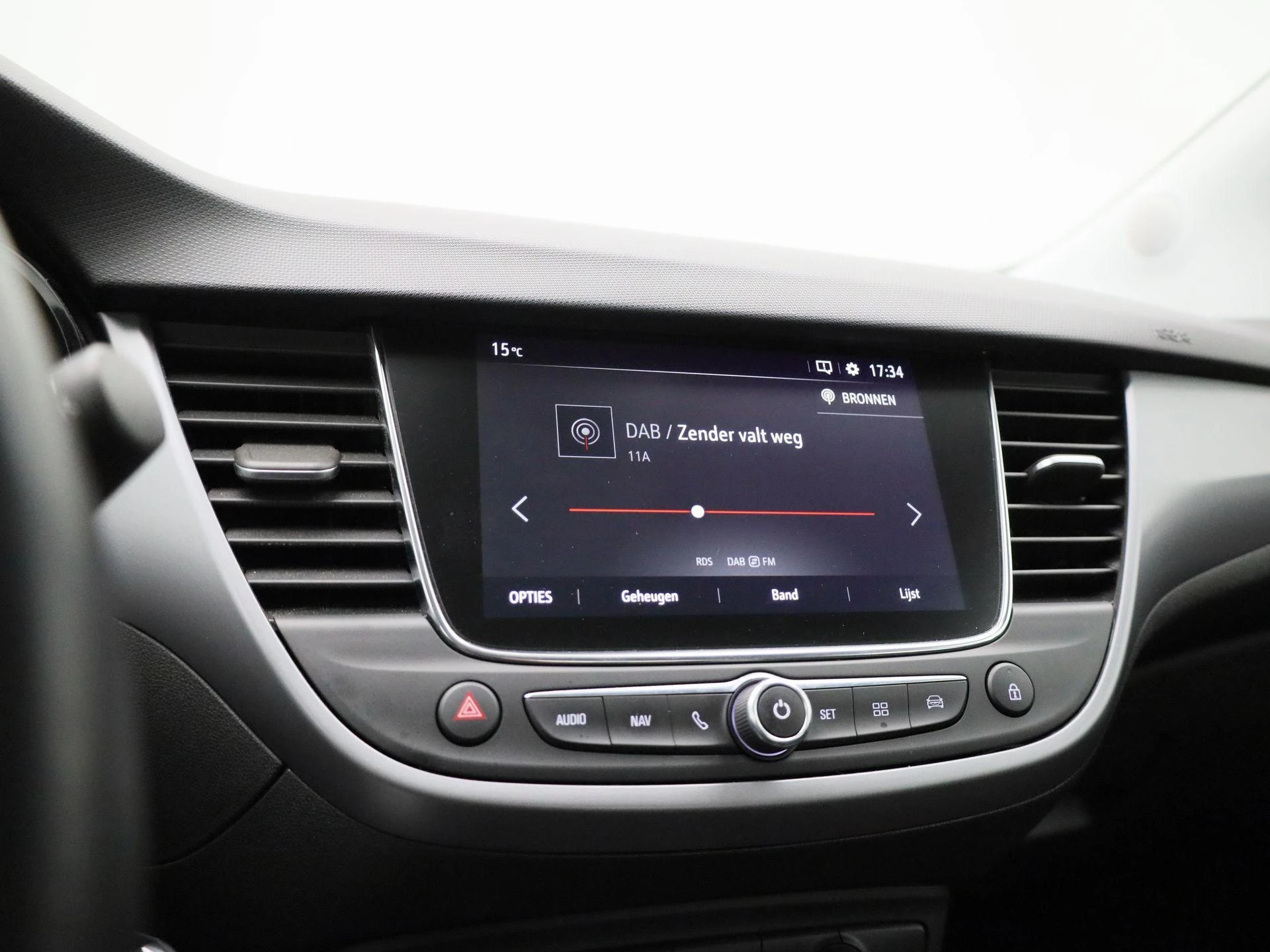 Opel-Crossland-image-24