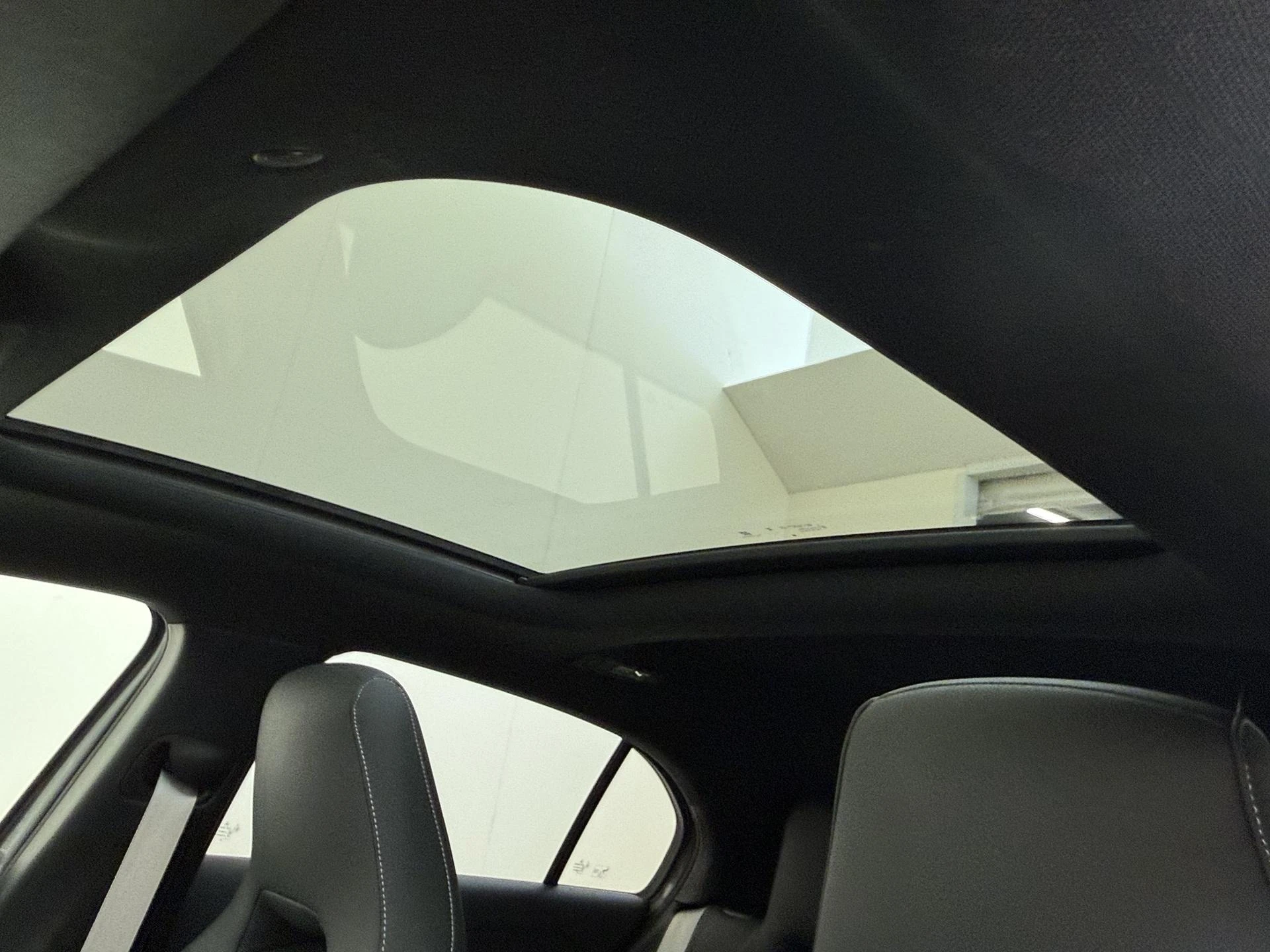 Mercedes-Benz-A-Klasse-image-27
