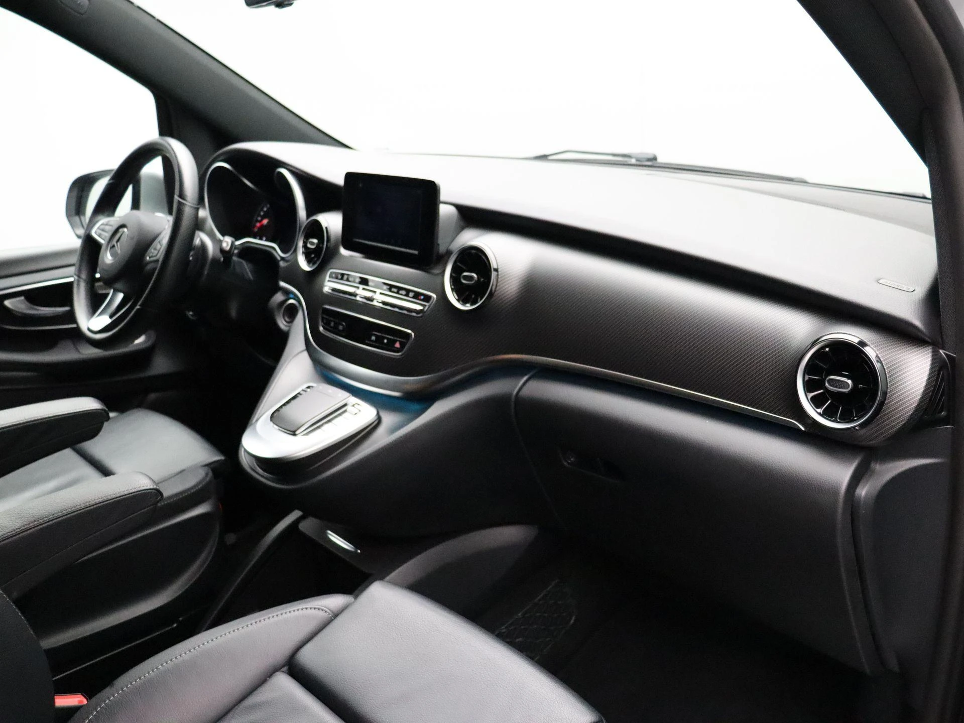 Mercedes-Benz-Classe V-image-30
