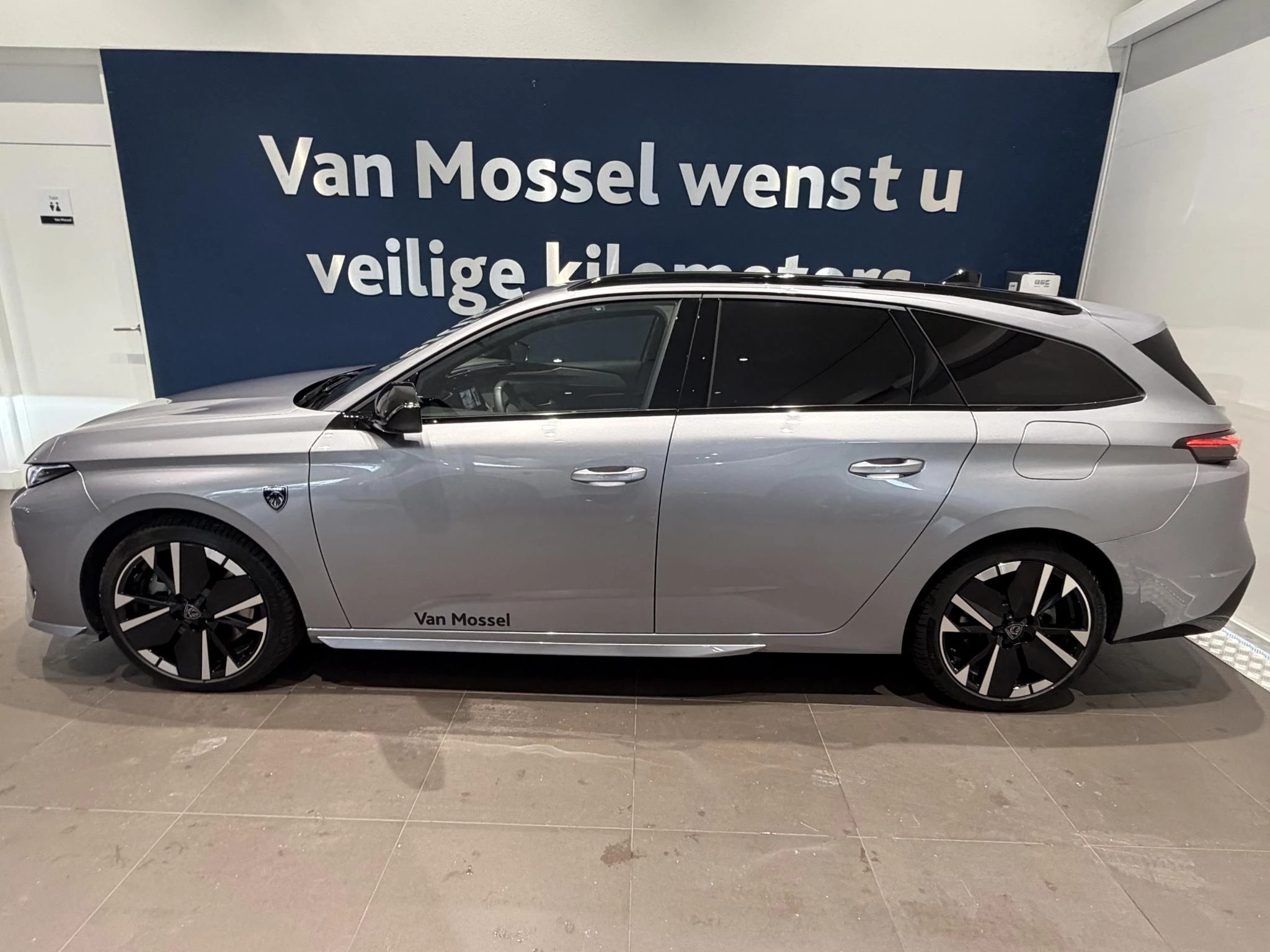 Peugeot-308-image-10
