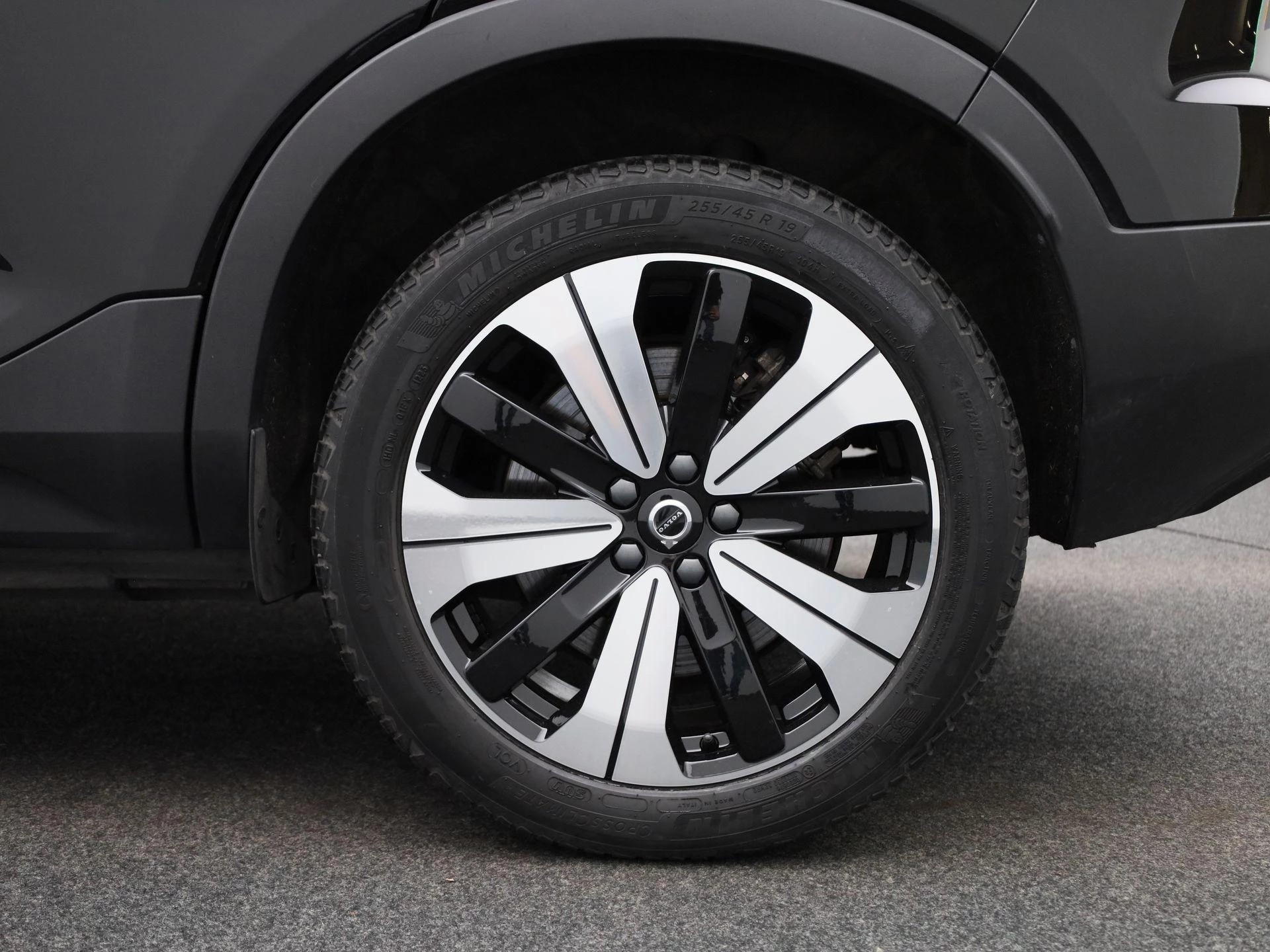 Volvo-XC40-image-12
