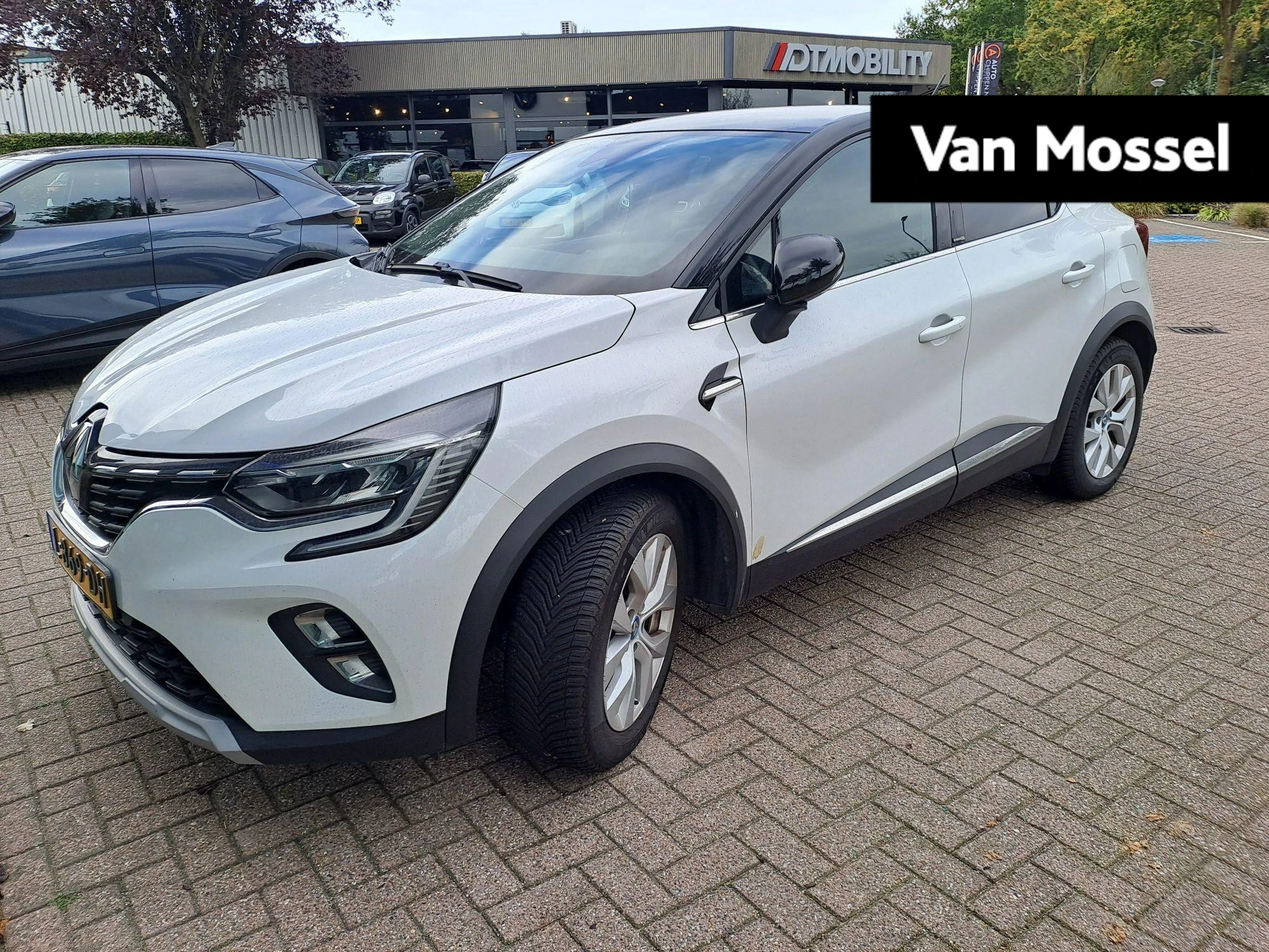 Renault-Captur-image-0