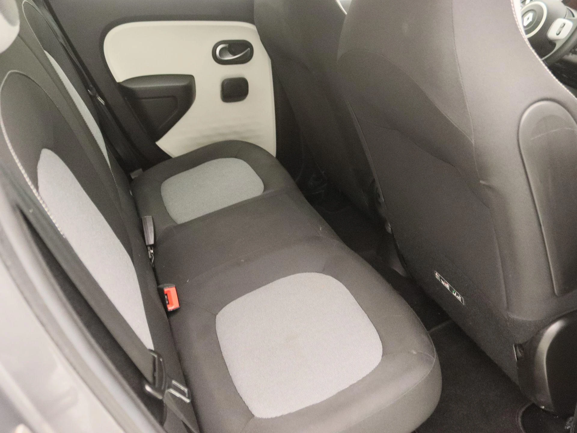 Renault-Twingo-image-22