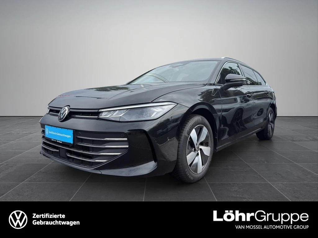 Volkswagen-Passat-image-0
