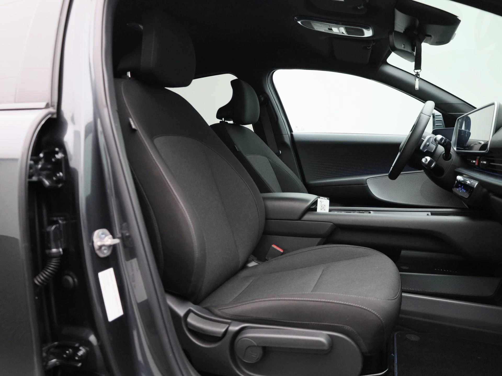 Hyundai-IONIQ 6-image-36