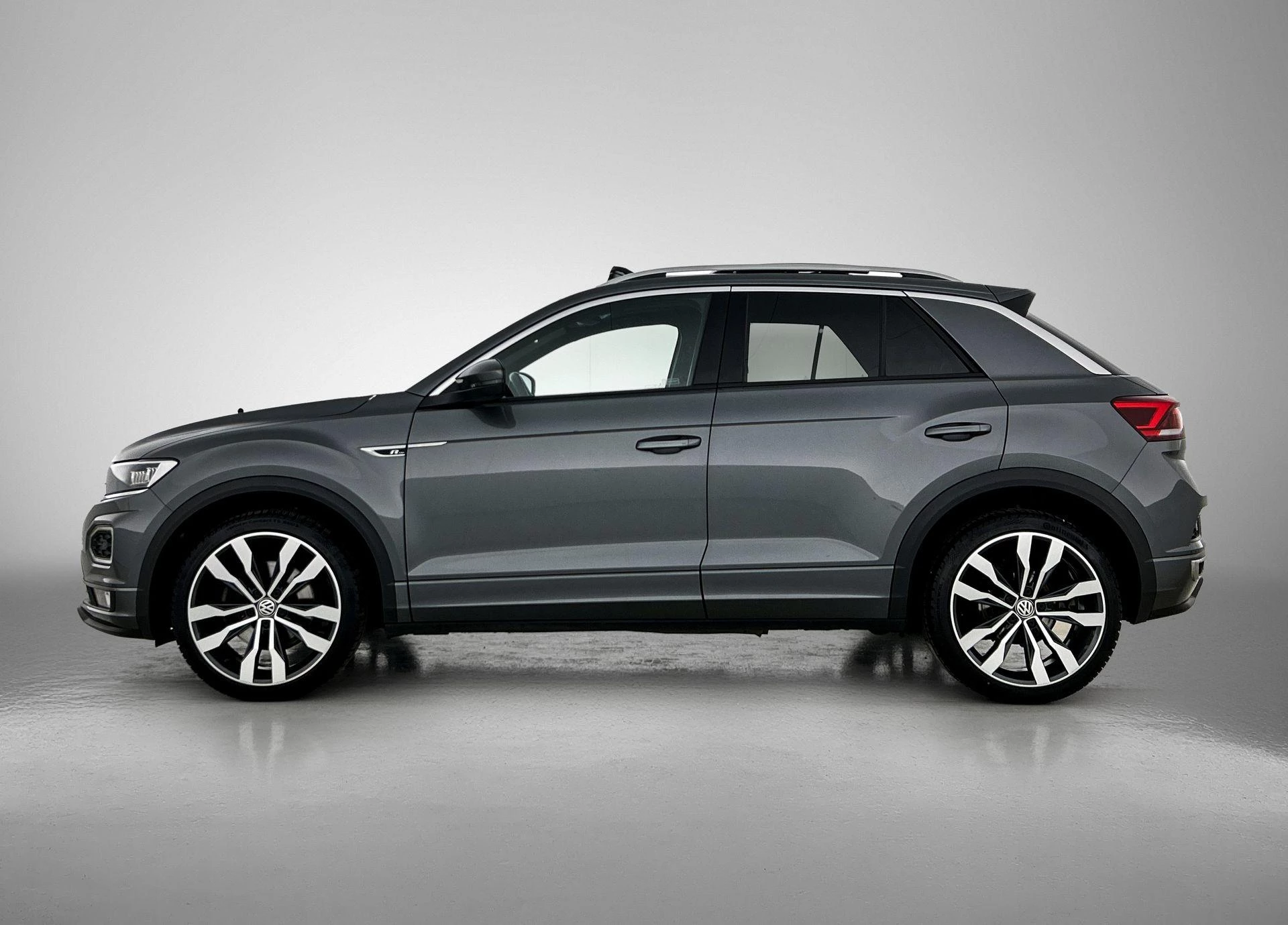 Volkswagen-T-Roc-image-1