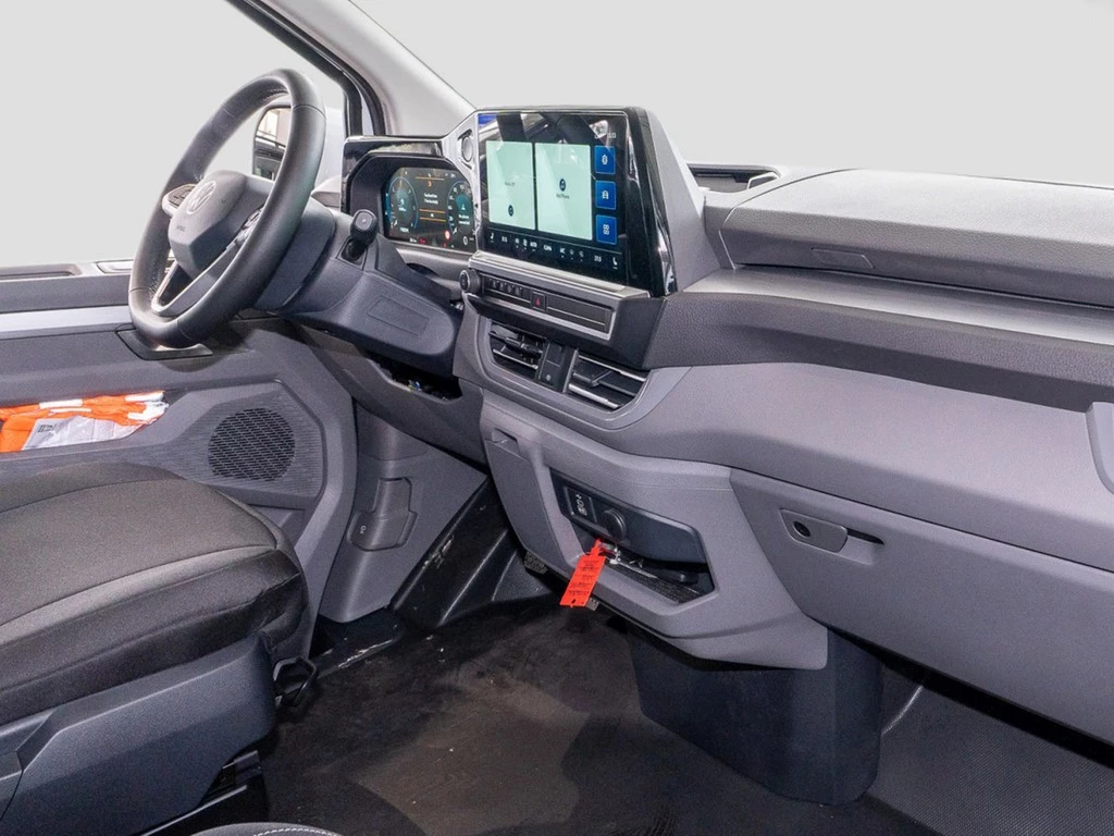 Volkswagen-Transporter-image-5