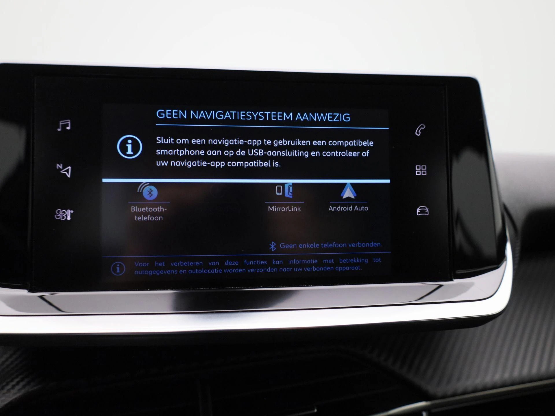 Peugeot-208-image-17