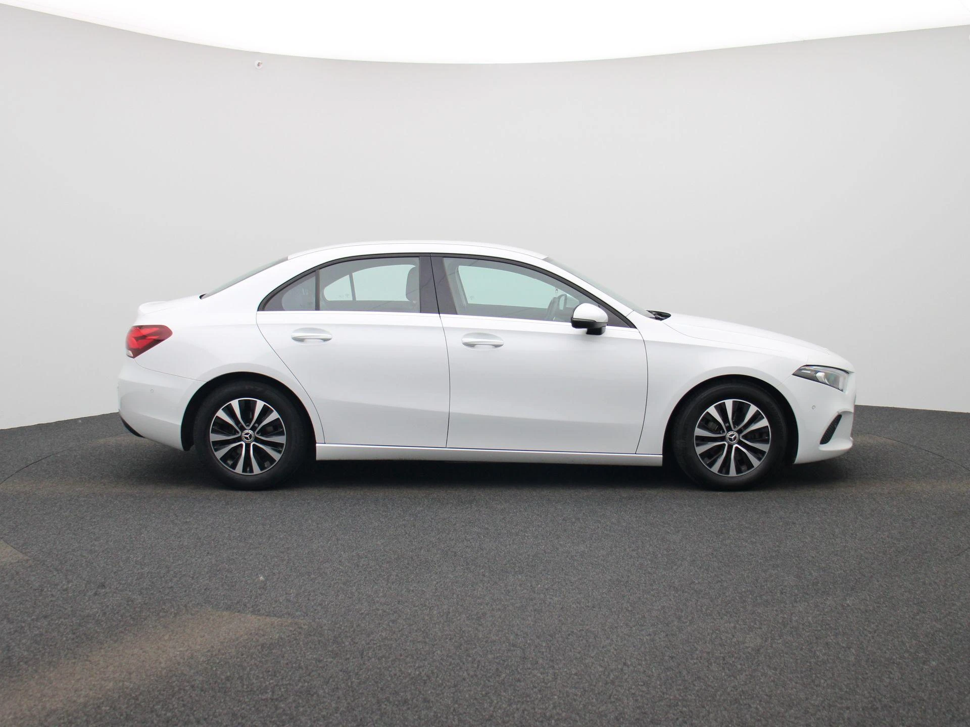 Mercedes-Benz A-Klasse Limousine A 180 Luxury Line