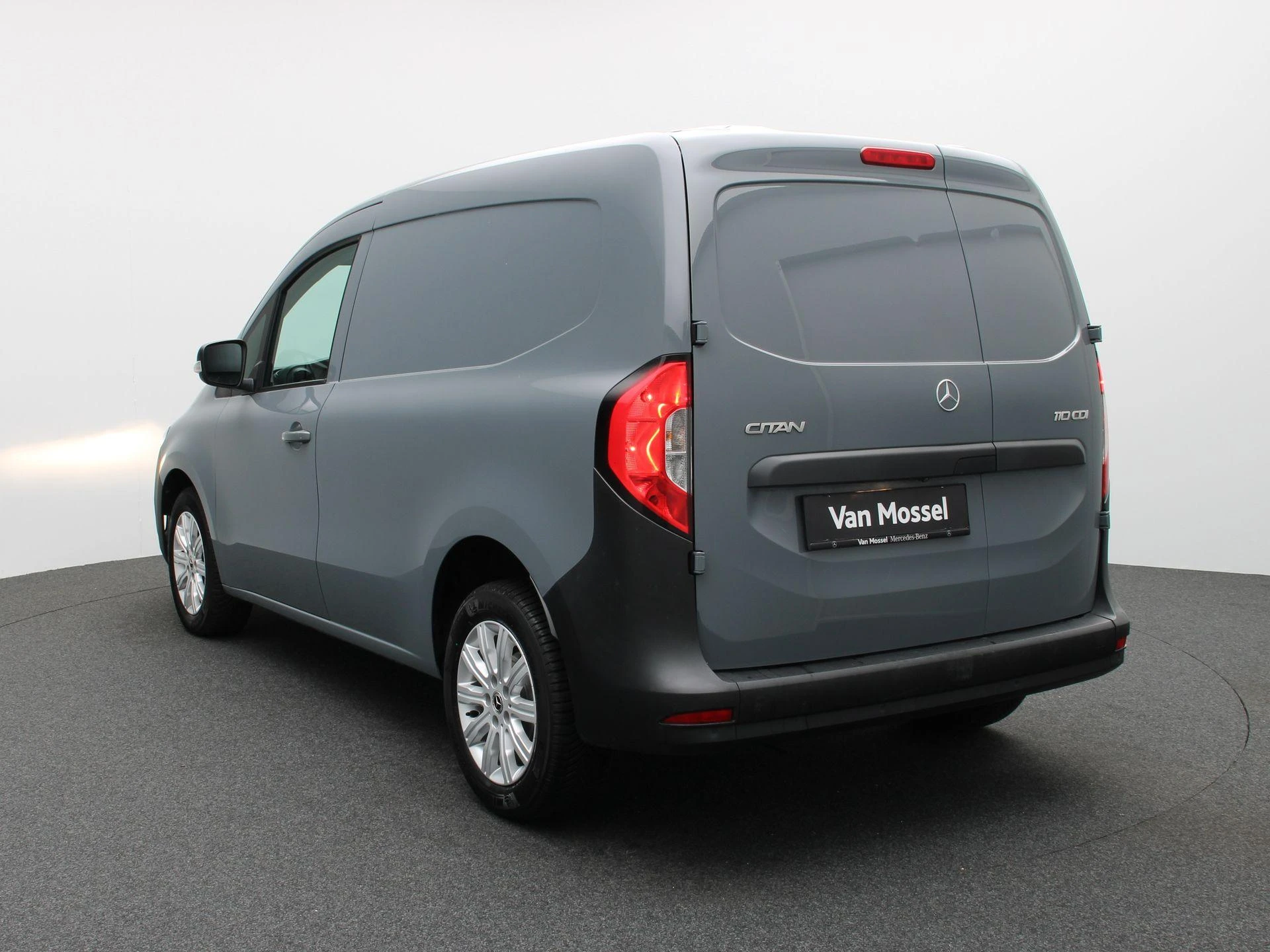 Mercedes-Benz-Citan-image-1