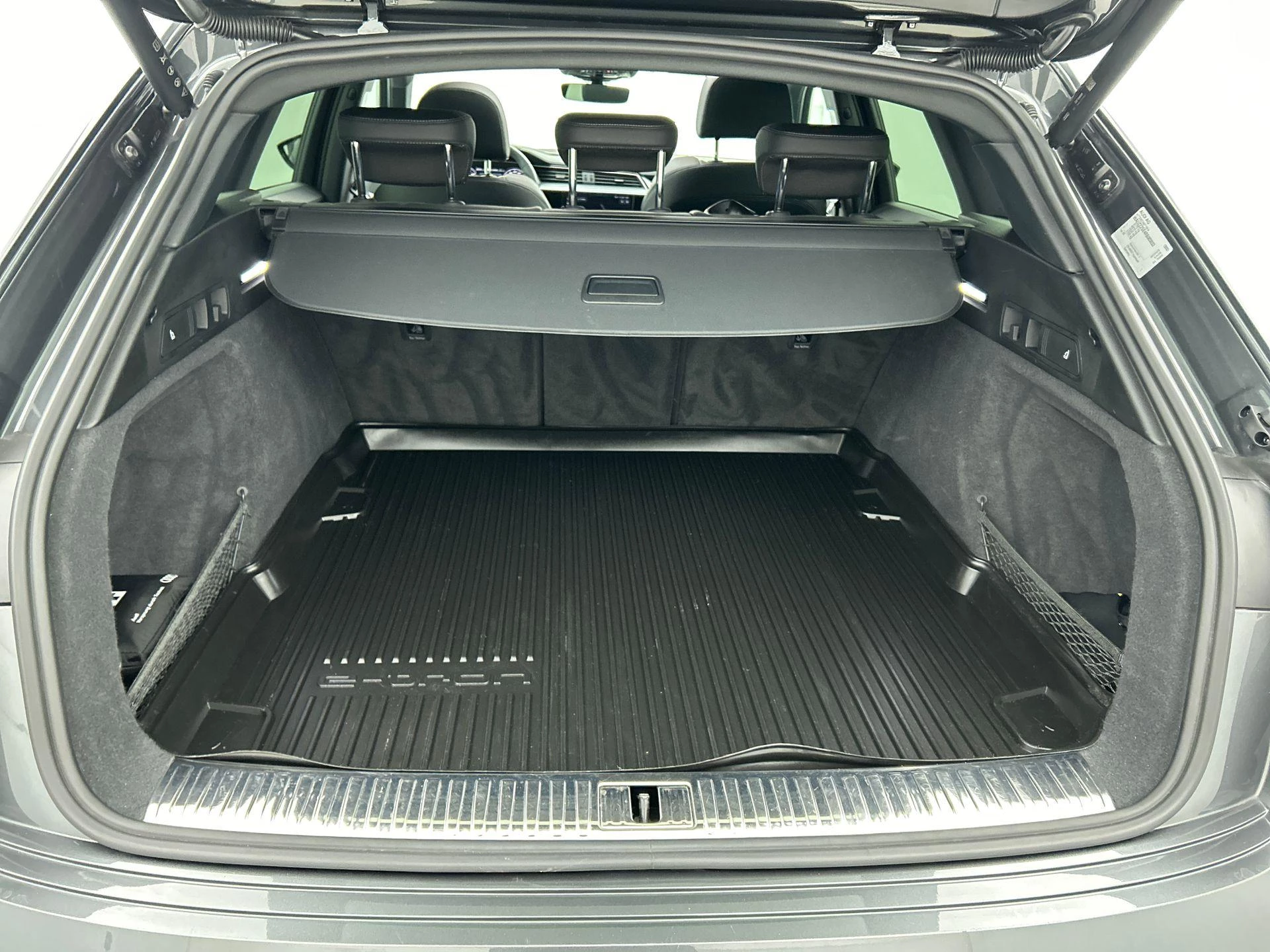 Audi-Q8 e-tron-image-31