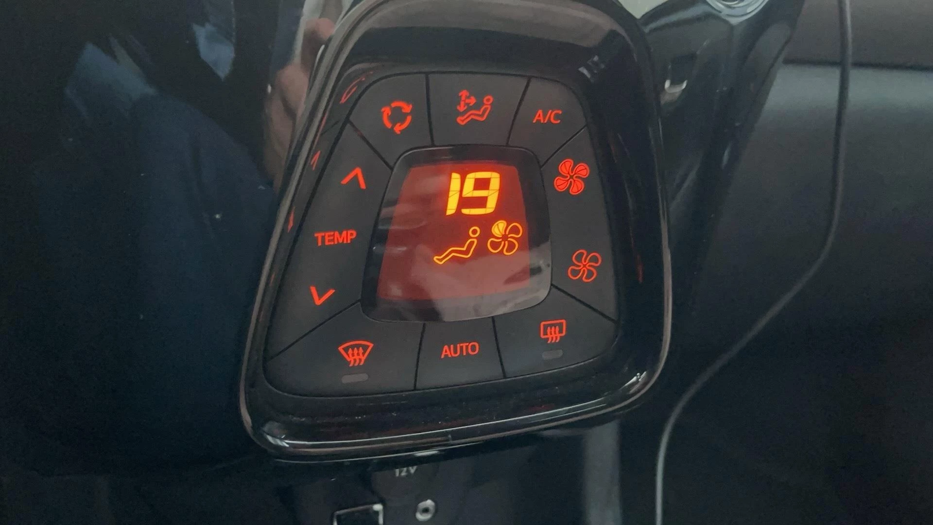 Peugeot-108-image-11