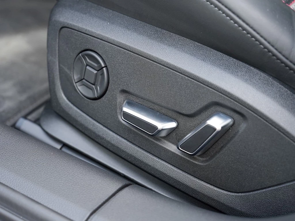 Audi RS6 Avant 4.0 TFSI Matrix Leder B&O Kamera ACC