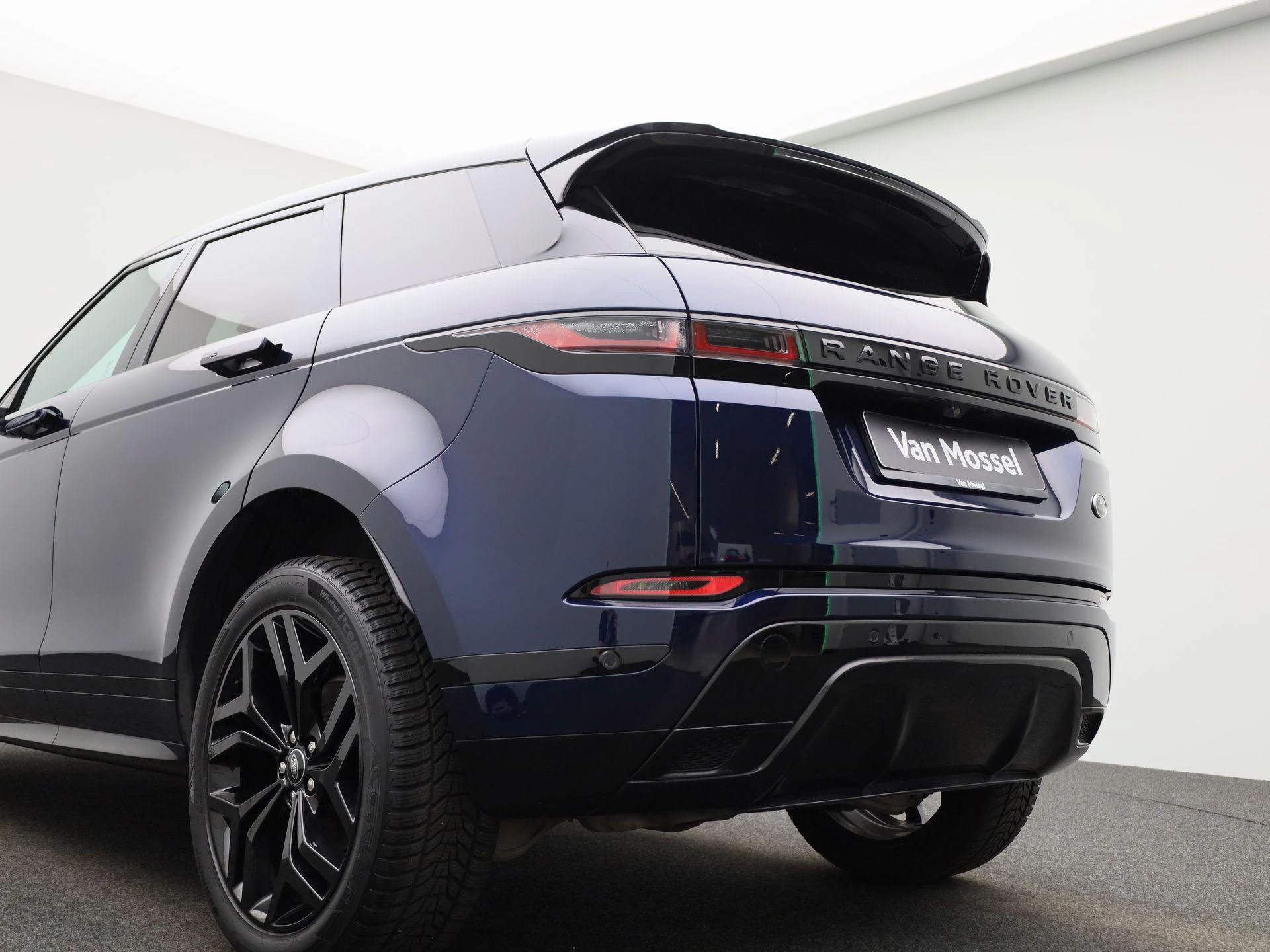 Land Rover Range Rover Evoque D165 MHEV AWD Auto R-Dynamic