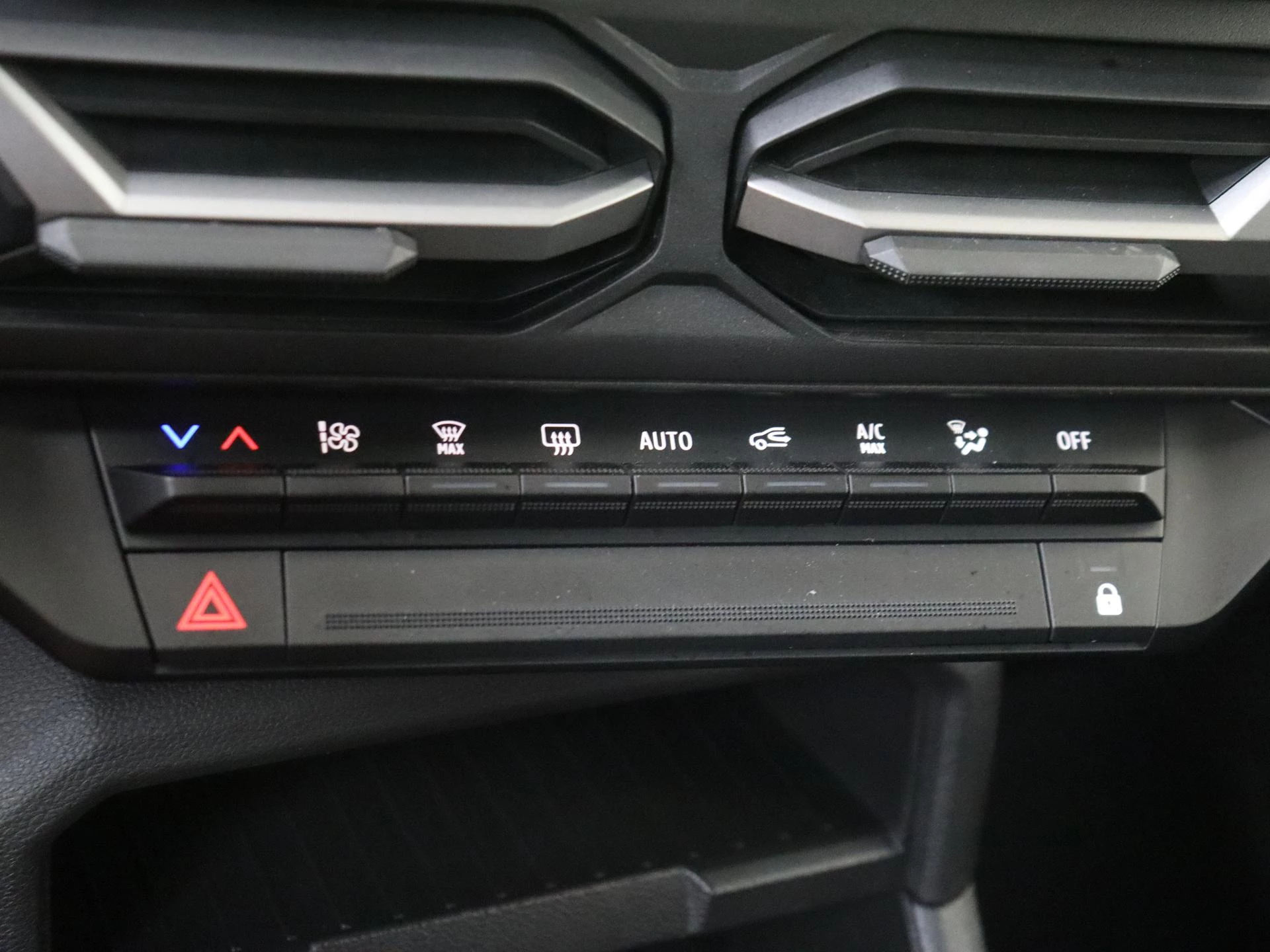 Dacia-Duster-image-19