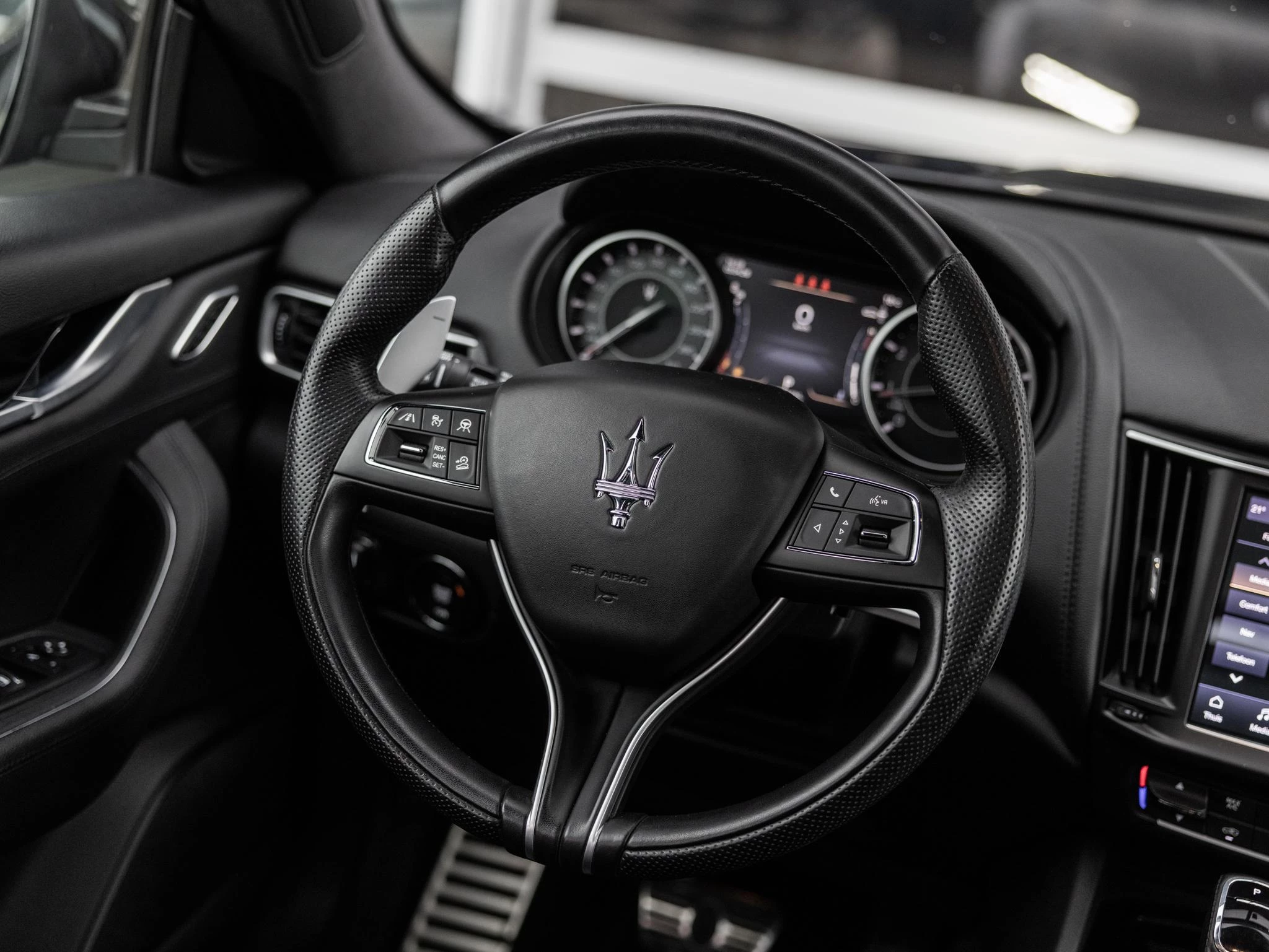 Maserati-Levante-image-17