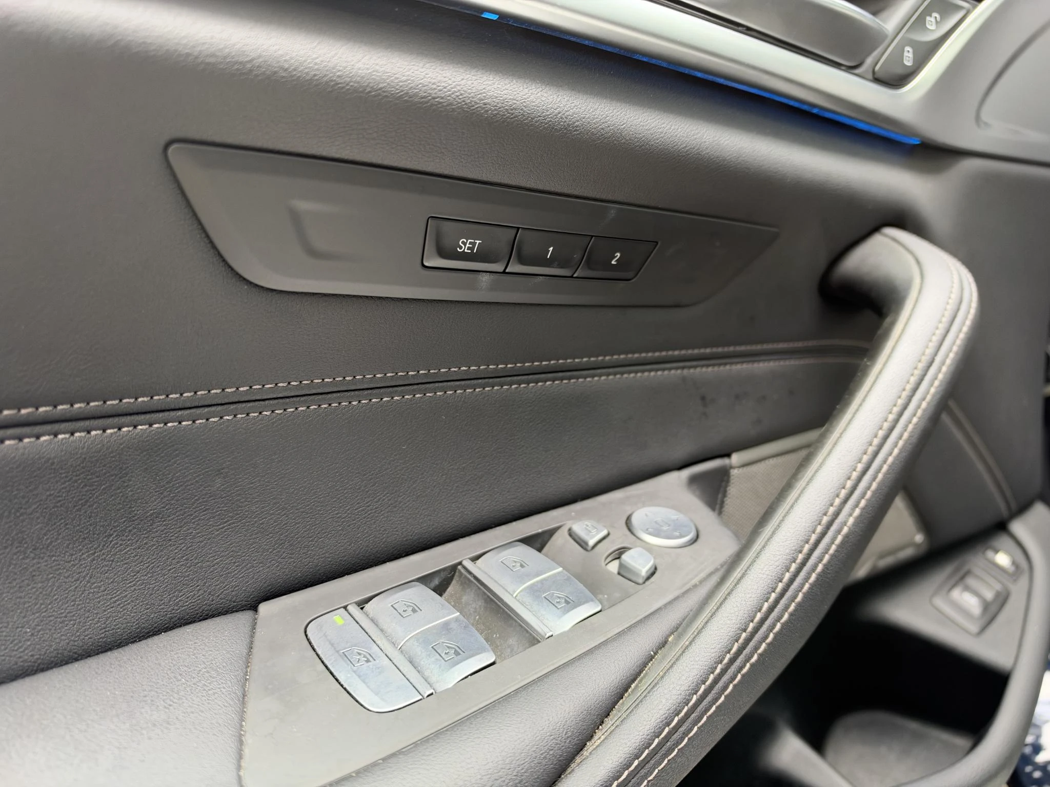 BMW-5 Serie-image-4