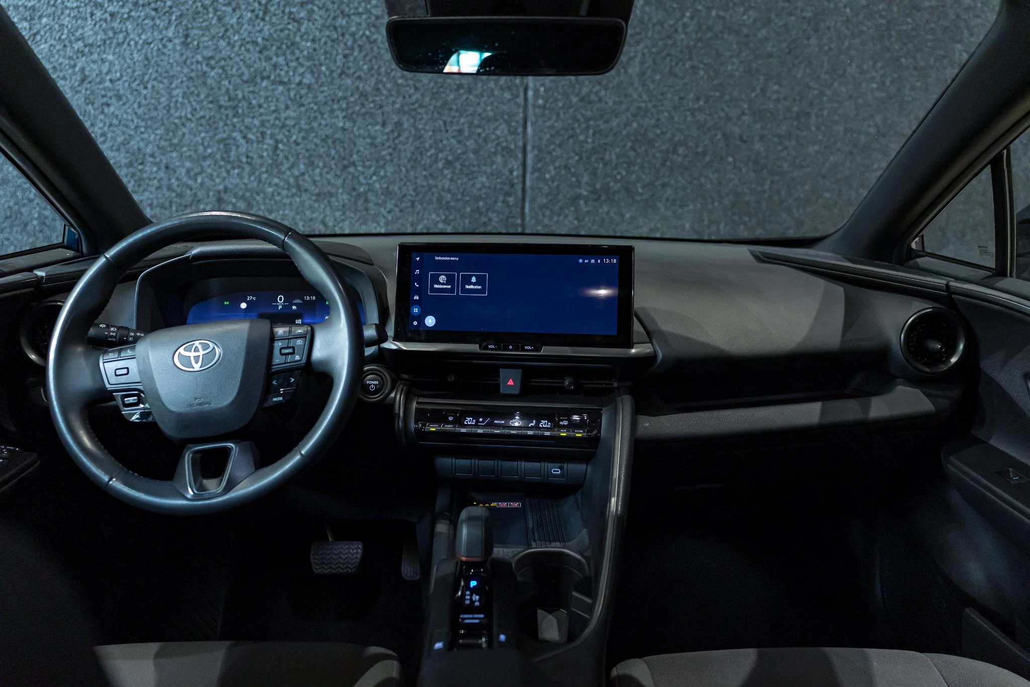 Toyota C-HR 1.8 VVT i-Hybrid C-Lub Mono-Tone E-CVT