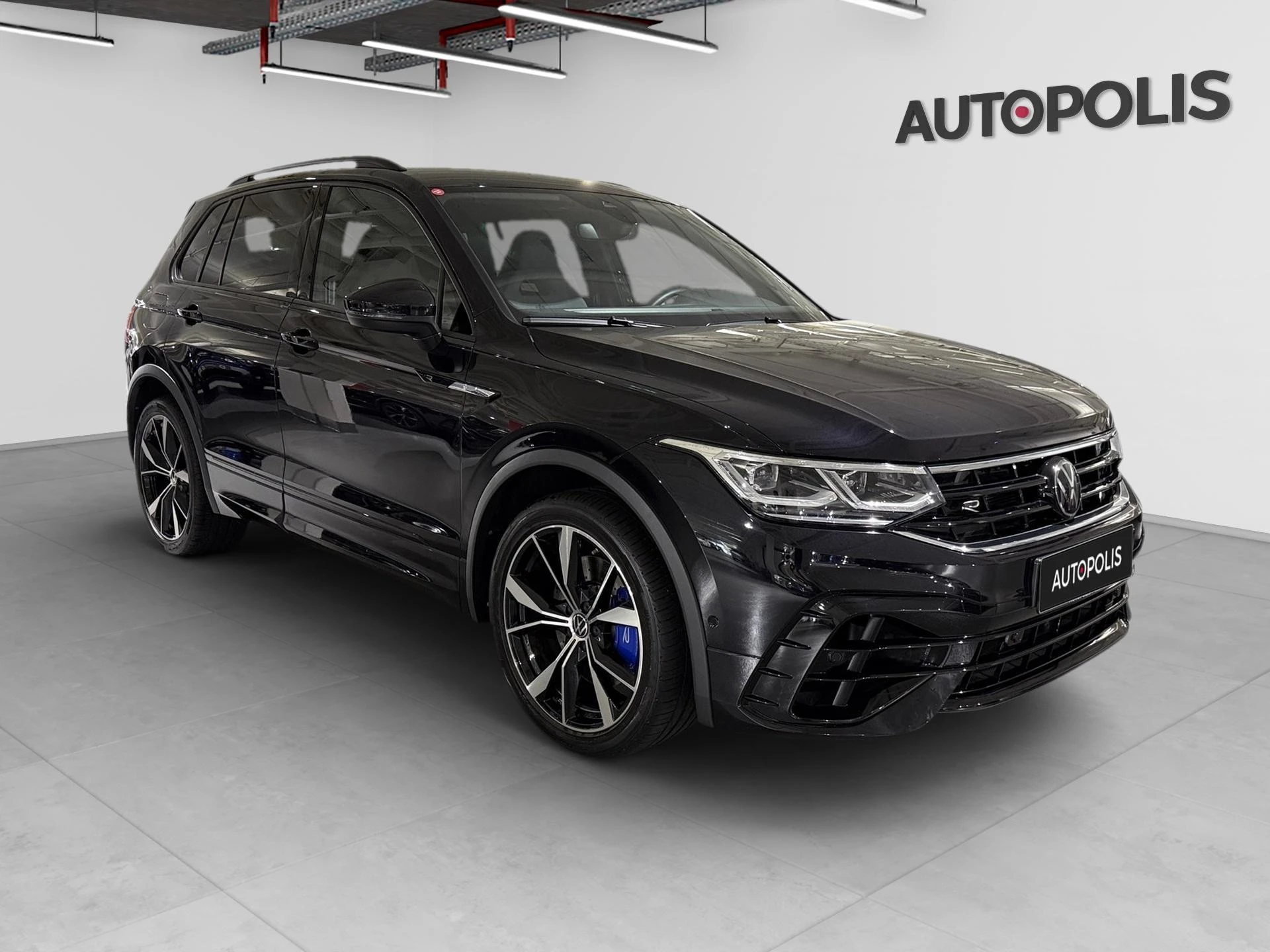 Volkswagen-Tiguan-image-16