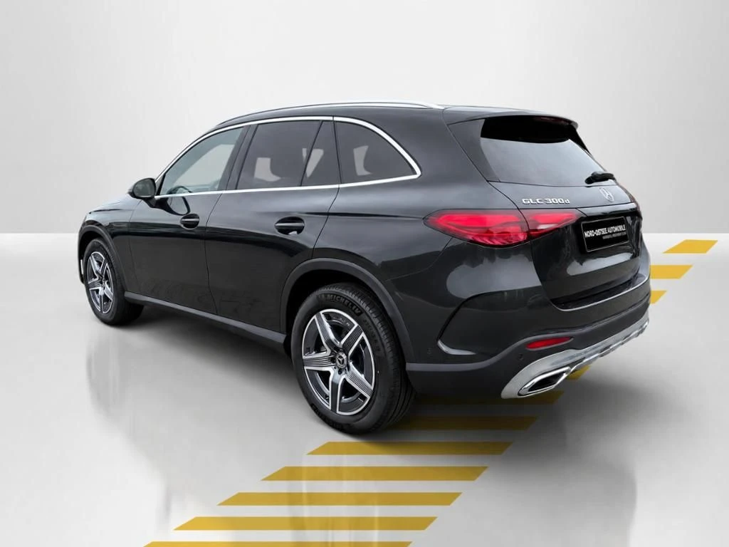Mercedes-Benz-GLC 300 d-image-12