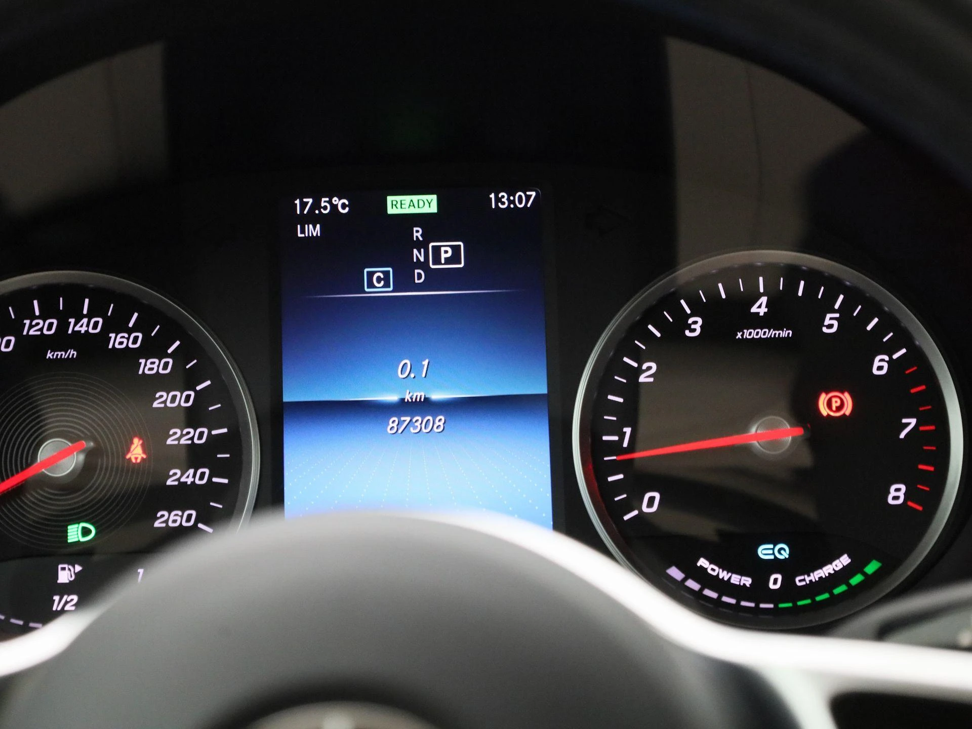 Mercedes-Benz-GLC-image-8