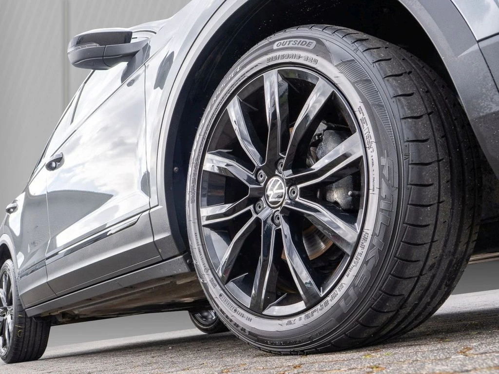 Volkswagen-T-Roc-image-4