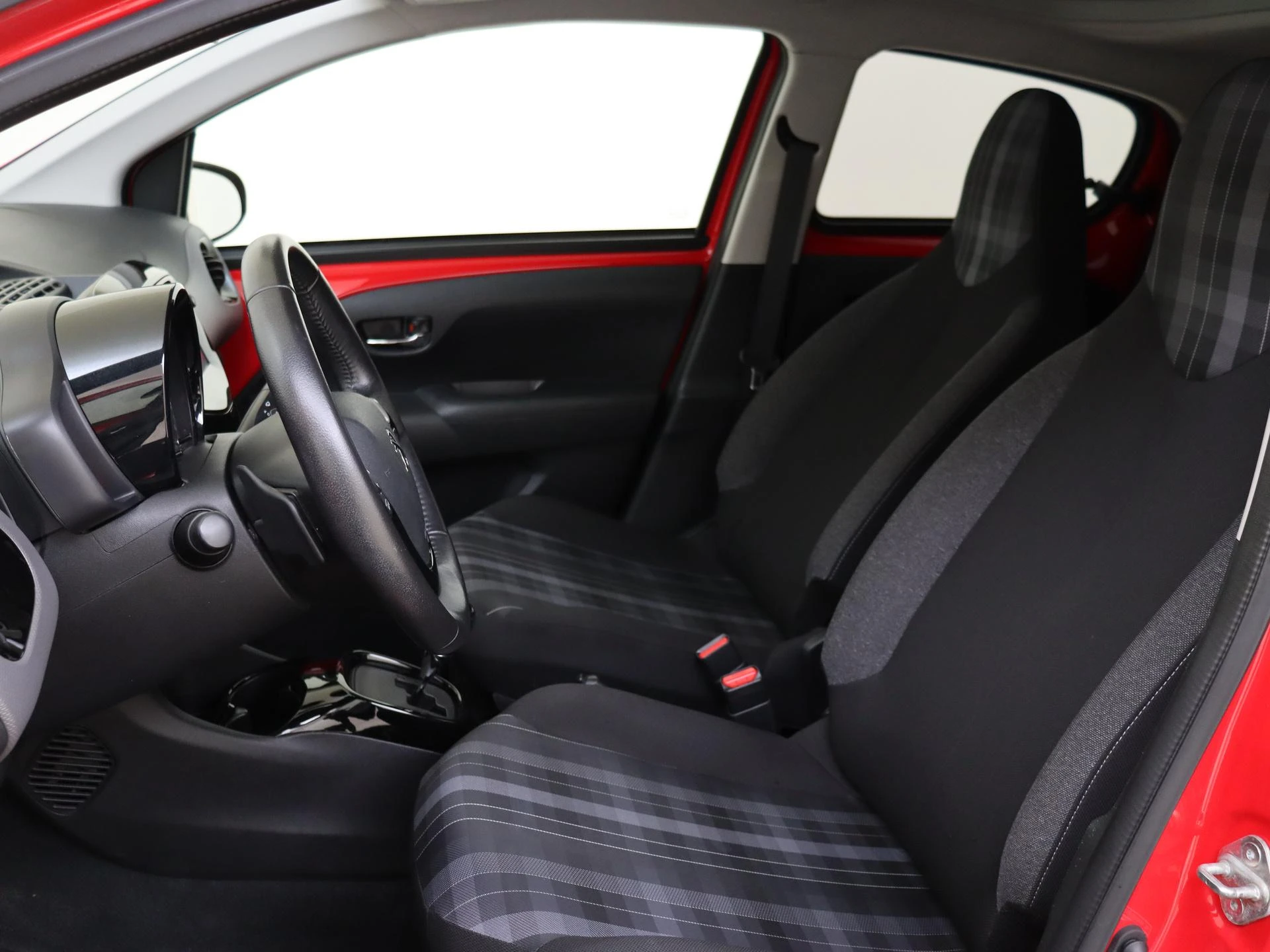 Peugeot-108-image-14