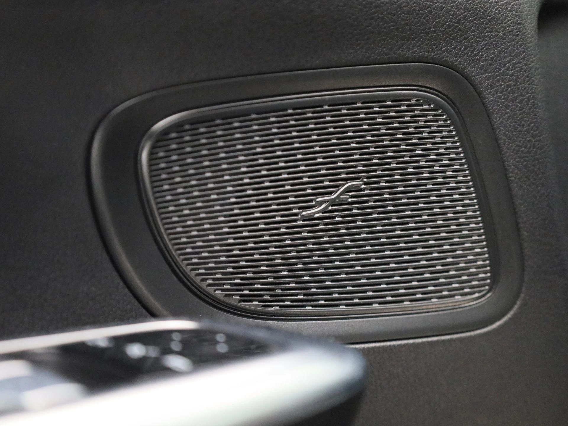 Mercedes-Benz-Classe C-image-35